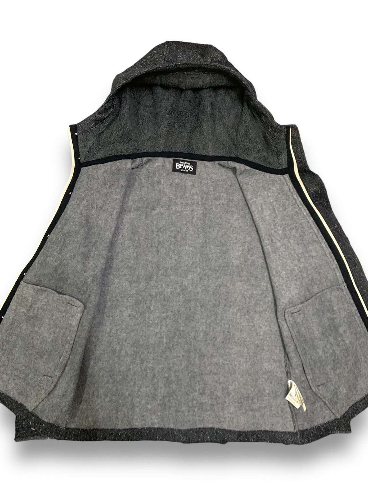 Beams Plus Japanese Brand BEAMS Herringbone Pattern Hooded Jacket Size US M / EU 48-50 / 2 - 3 Thumbnail