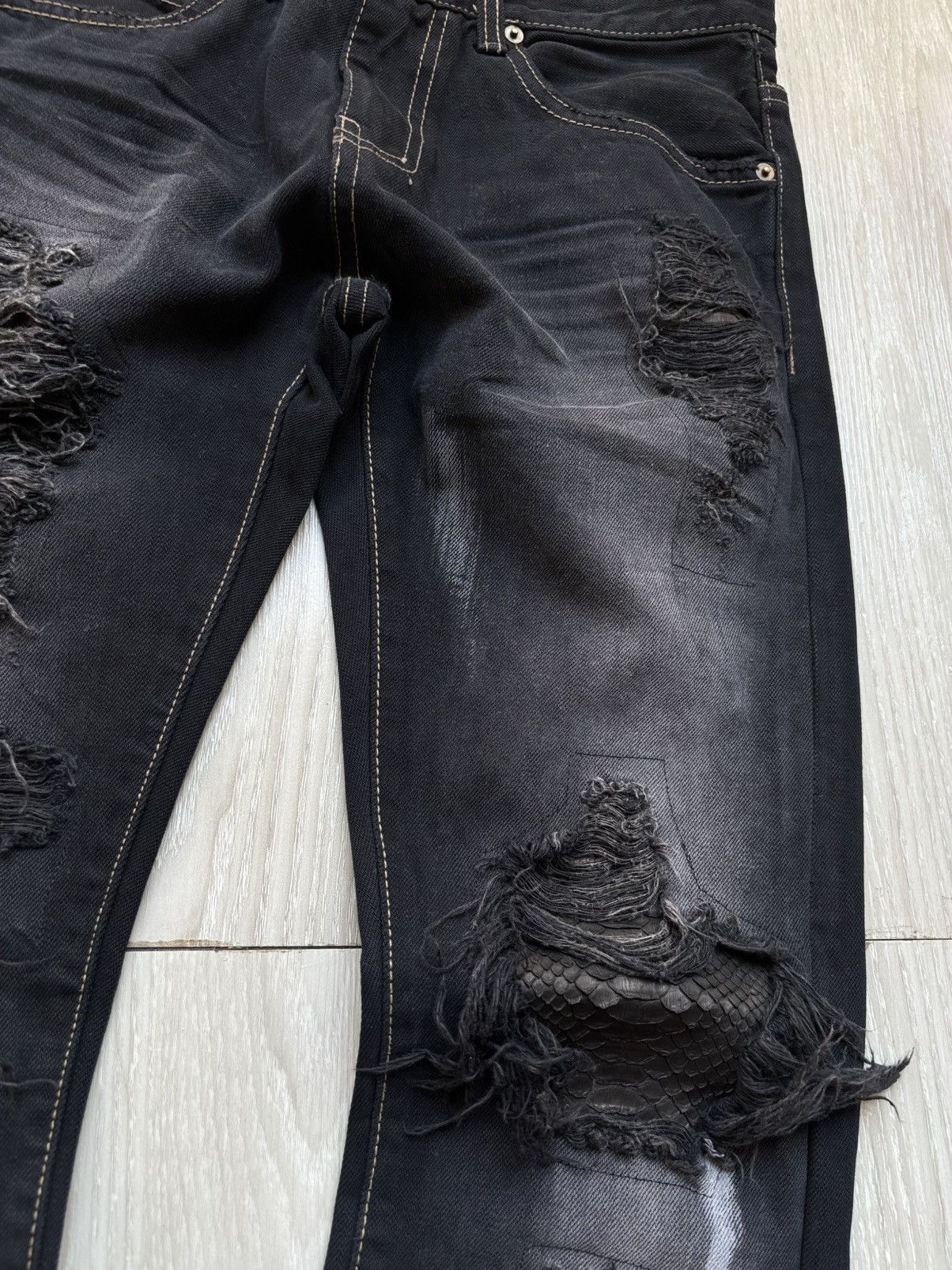 Japanese Brand Distressed flare jeans Size US 28 / EU 44 - 5 Thumbnail
