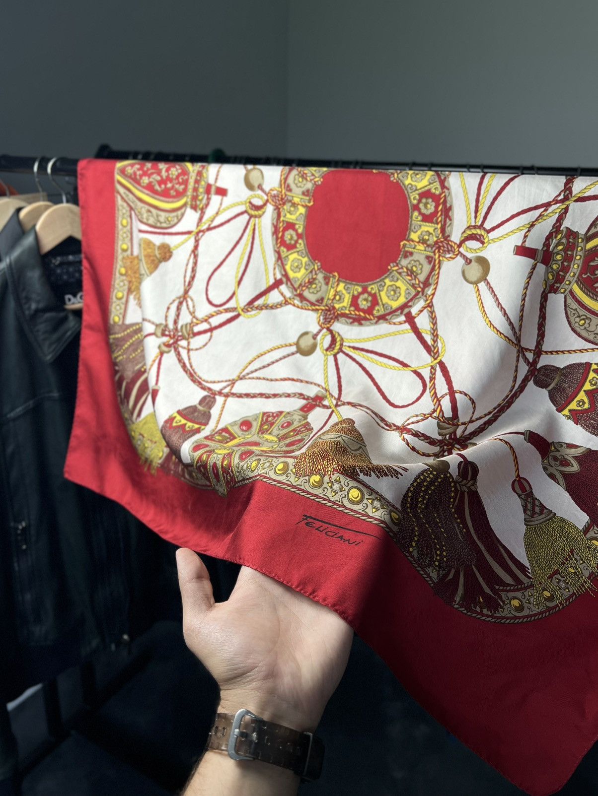 Vintage Feliciani Red Silk Scarf 86x85cm Tassel Print Vintage Size ONE SIZE - 18 Thumbnail