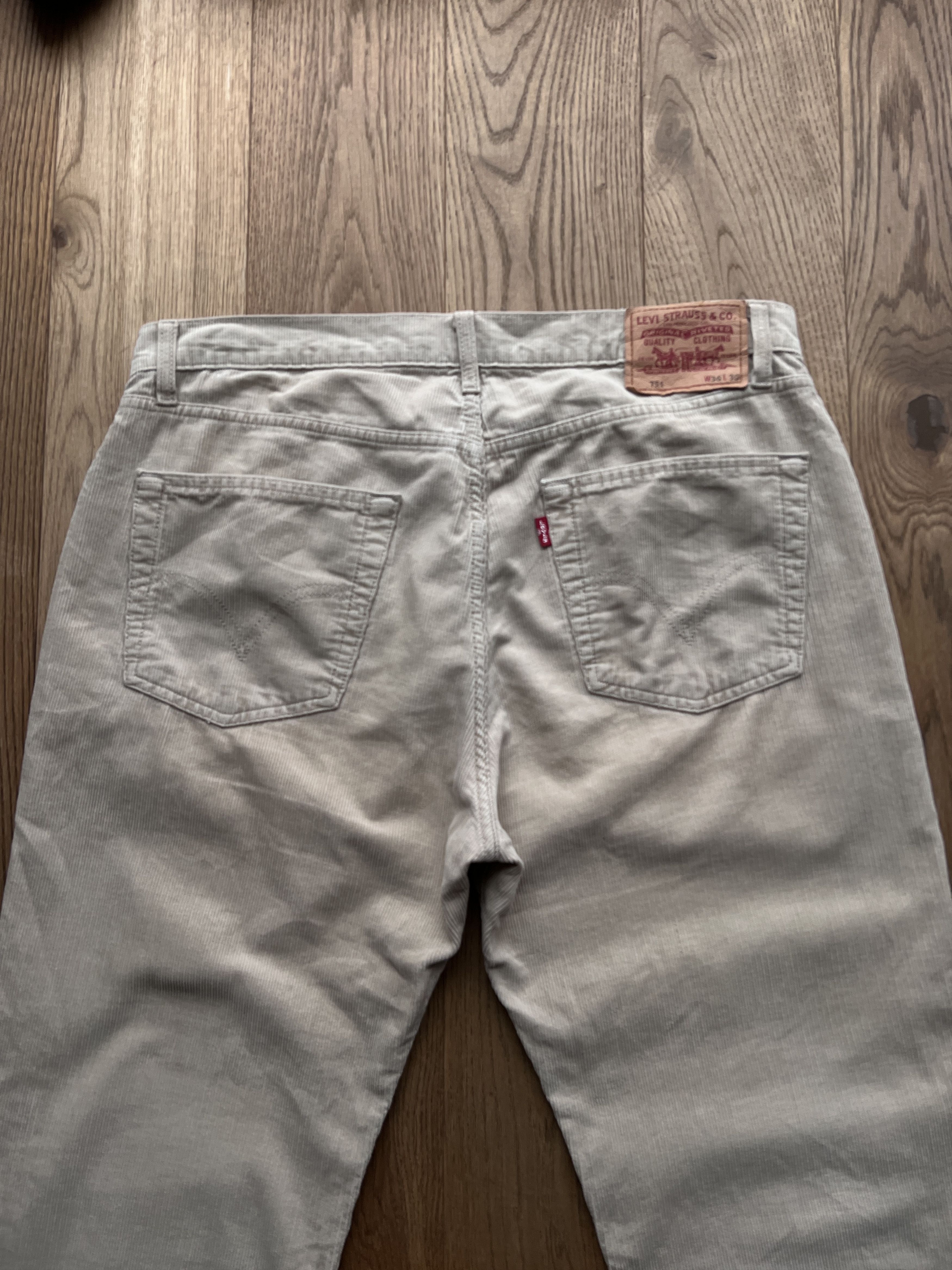 Levi's Vintage Clothing Levis 751 vintage 00s corduroy velvet straight regular pants Size US 36 / EU 52 - 7 Thumbnail