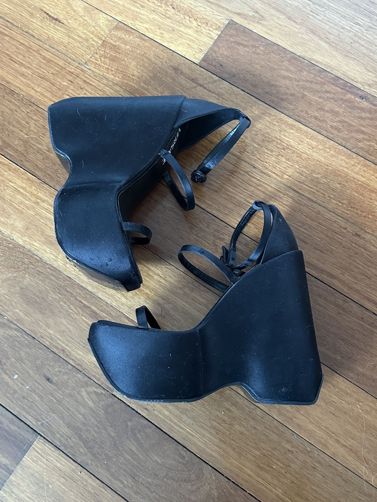 Versace Versace Sandal Pump Heels Size US 8 / IT 38 - 4 Thumbnail
