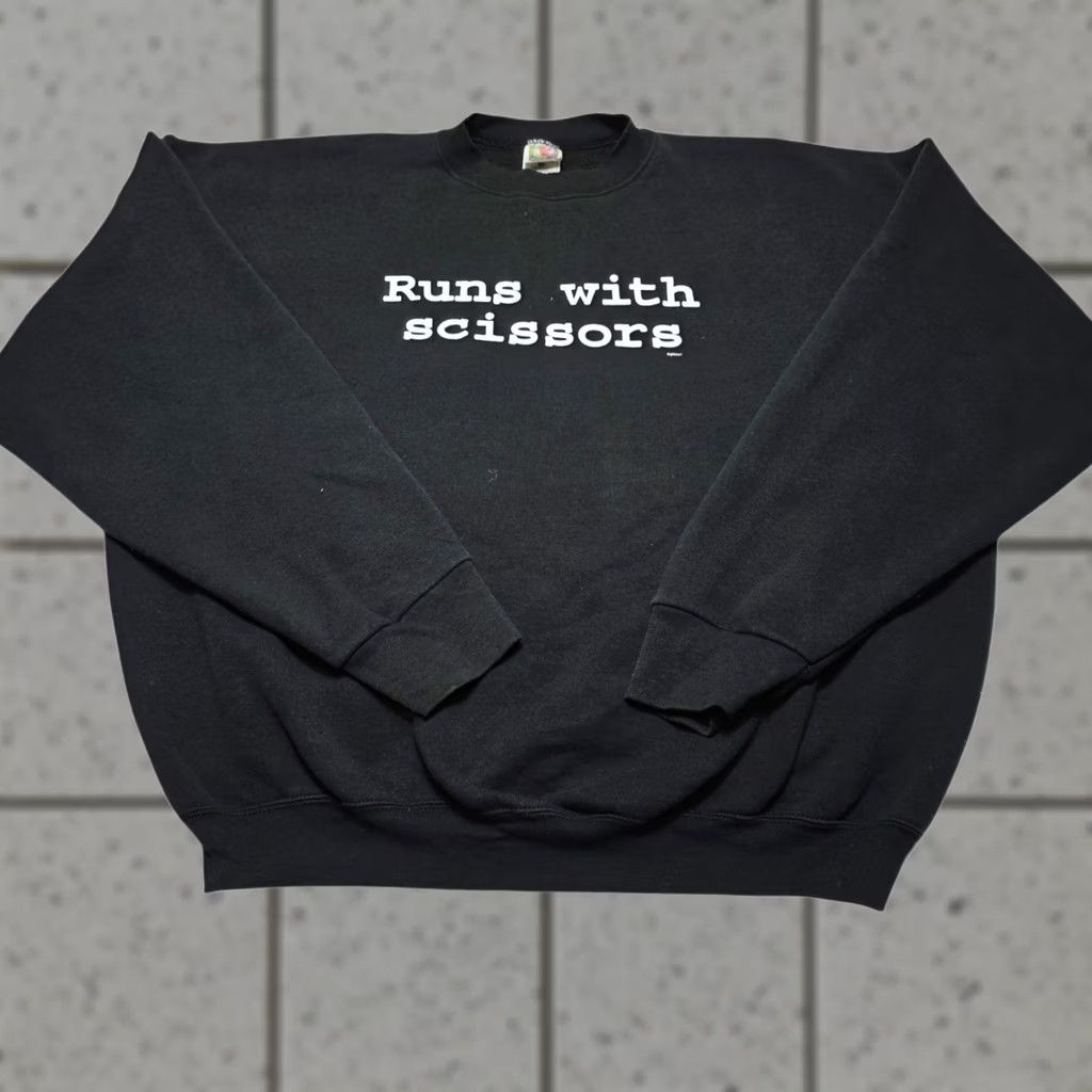 Fruit Of The Loom VINTAGE Men's Black "Runs With Scissors" Sweatshirt 90's 2XL Graphic Print Pullover Crew Neck Size US XXL / EU 58 / 5 - 1 Thumbnail