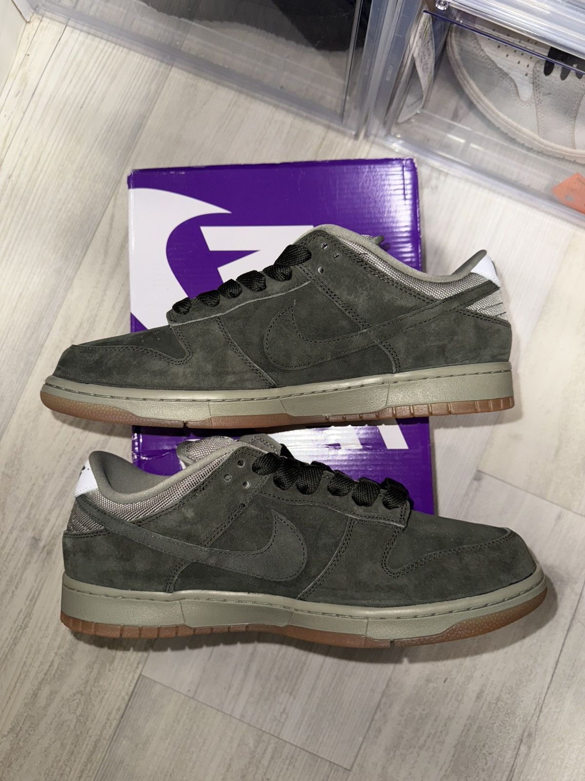Nike SB Nike SB Dunk Low Pro B Sequoia Size US 12 / EU 45 - 3 Thumbnail