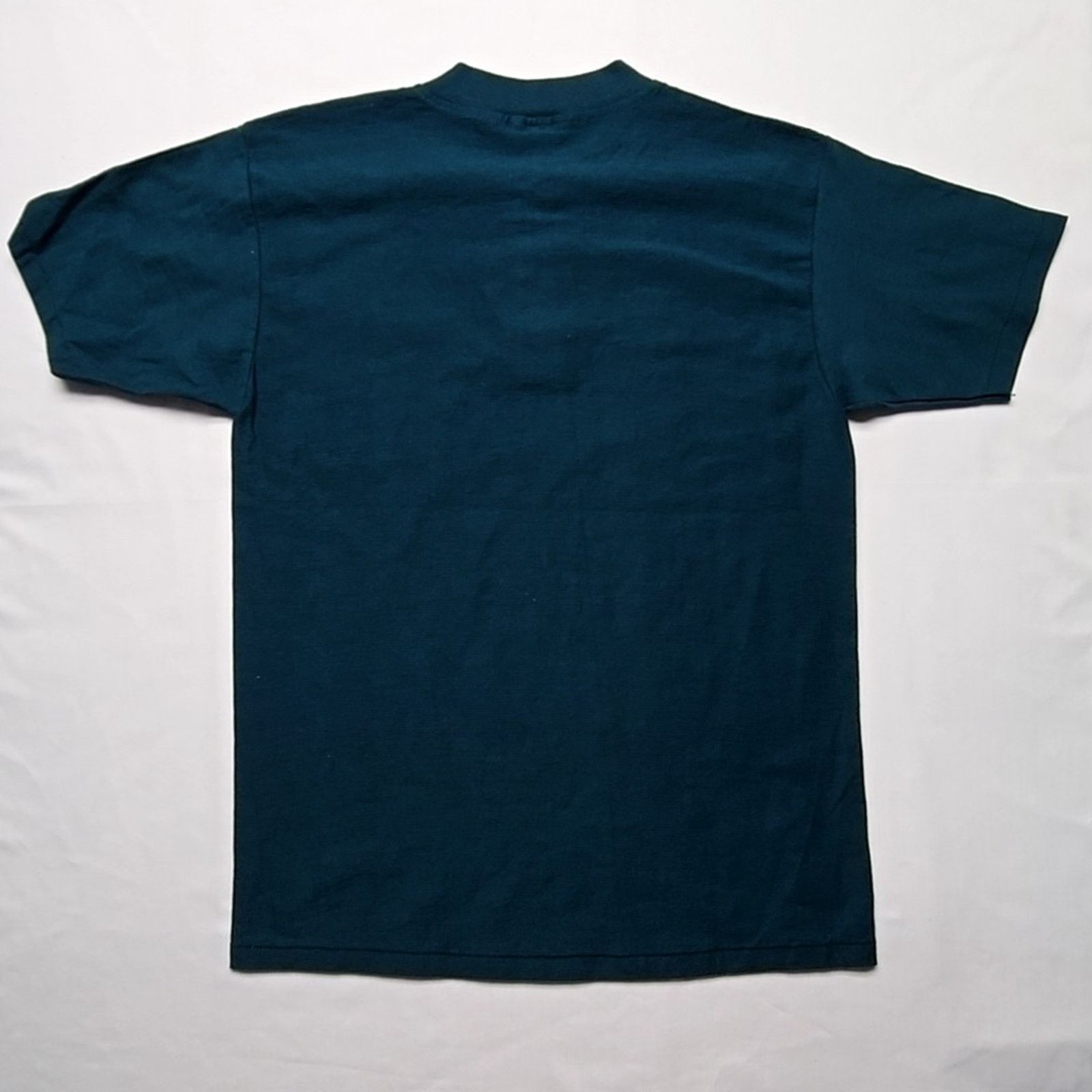 Vintage Vintage Big Sky Montana Henley Shirt Green Oneita L Tee 90s Size US L / EU 52-54 / 3 - 5 Thumbnail