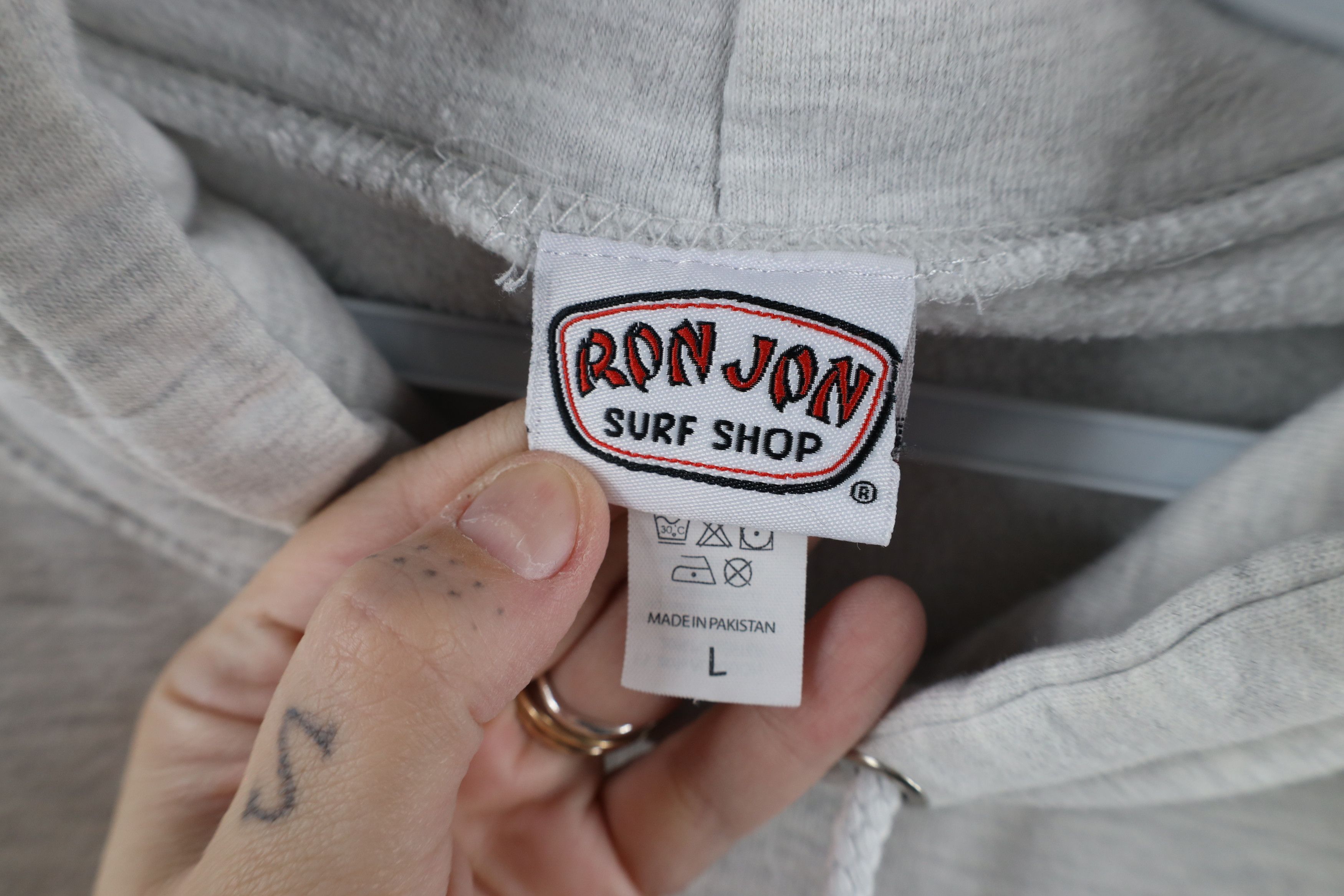Vintage Vintage Ron Jon Surf Shop Spell Out Big Logo Hoodie Gray Size US L / EU 52-54 / 3 - 9 Thumbnail