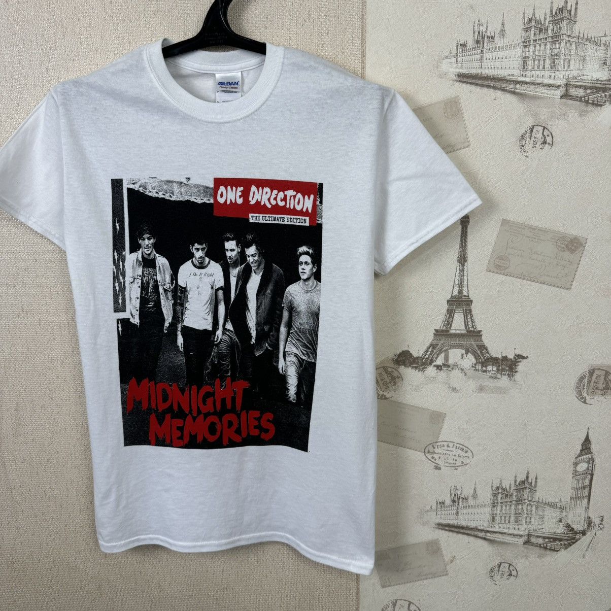 Other One Direction T shirt Midnight Memories Rock sz S White Size US XL / EU 56 / 4 - 5 Thumbnail