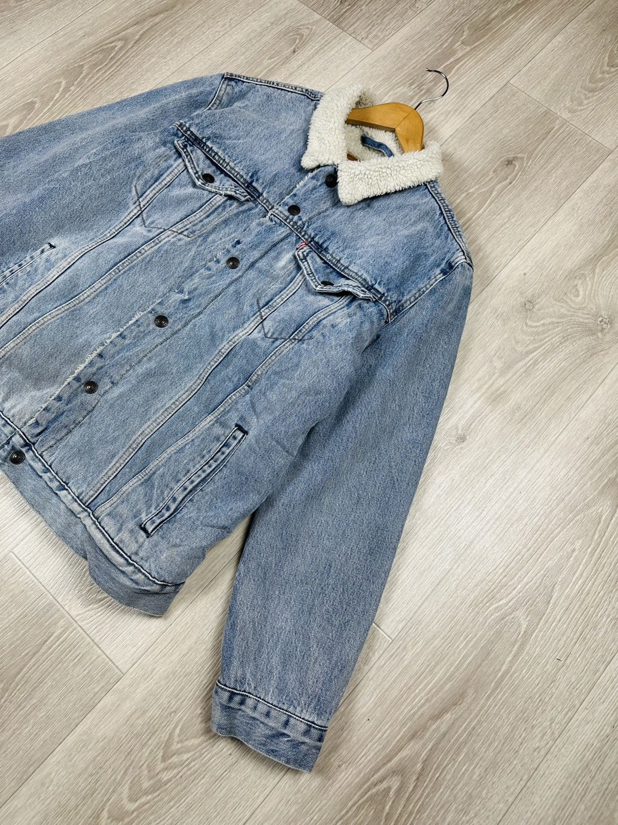 Levi's Vintage Levi’s Premium Denim Sherpa Jacket Size XL Size US XL / EU 56 / 4 - 3 Thumbnail