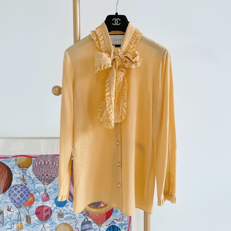 Gucci Gucci Yellow Silk Long Sleeve Top- DMC Size US S / EU 44-46 / 1 - 1 Thumbnail