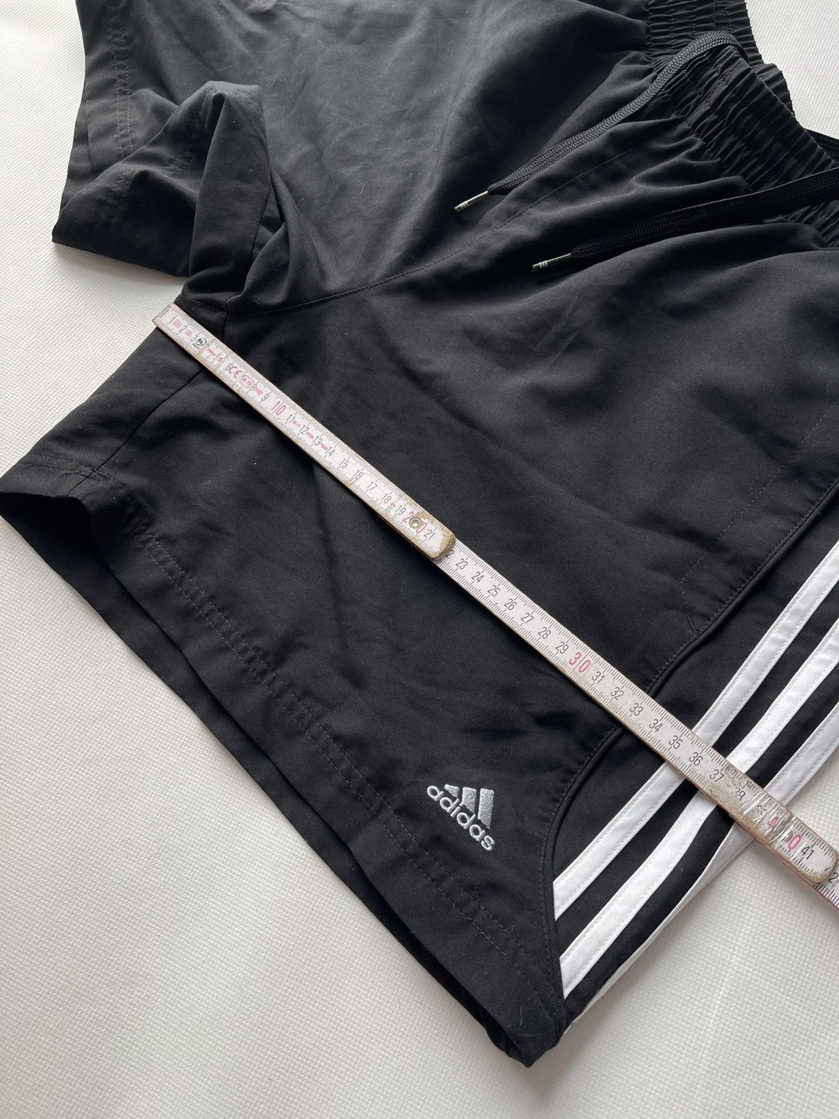Vintage Vintage Y2K Adidas Pinterest Shorts Streetwear 90s Size US 32 / EU 48 - 17 Thumbnail