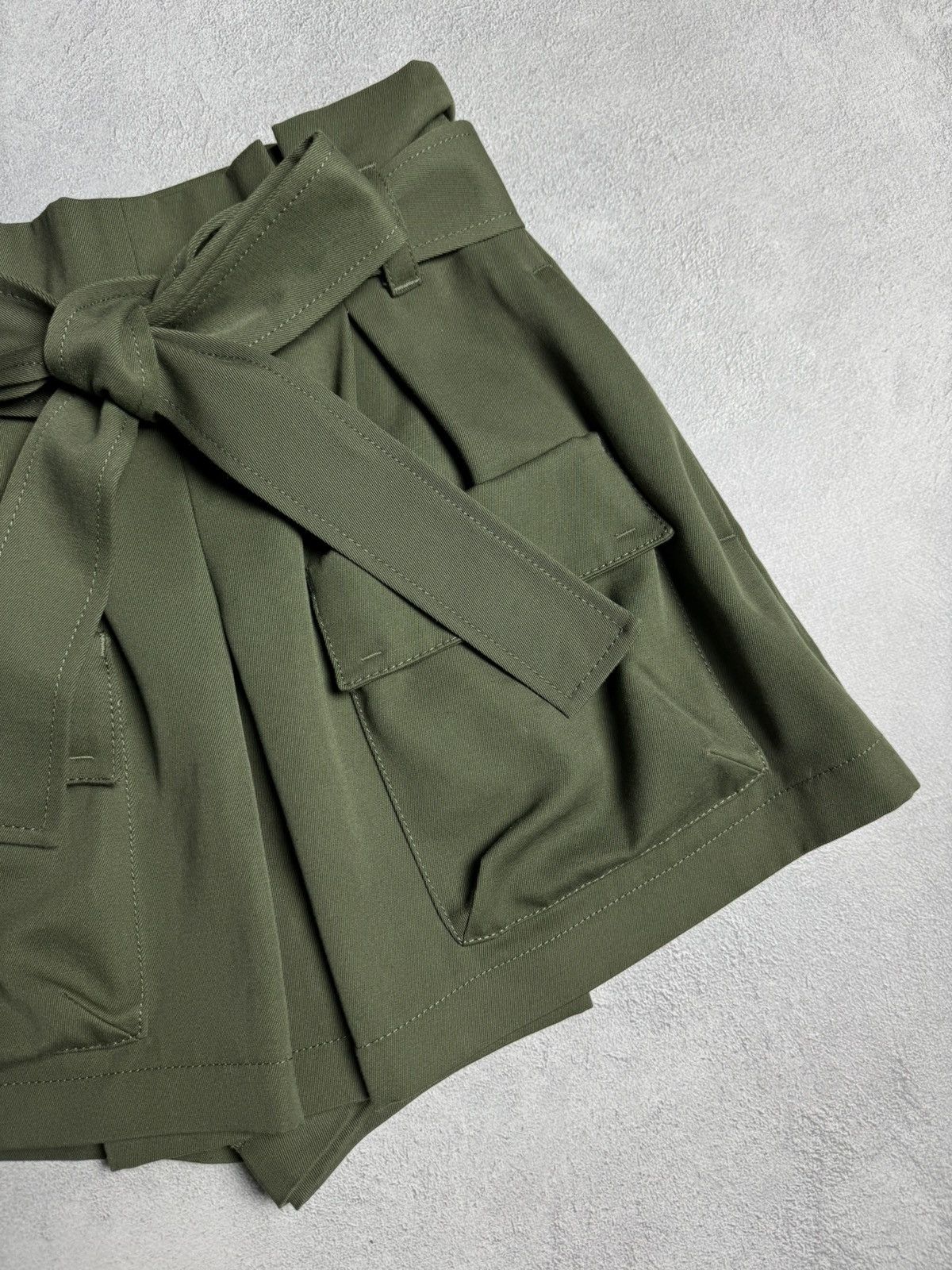 RED Valentino RED Valentino Cotton Wool Cargo Shorts size 36 Size 26" / US 2 / IT 38 - 5 Thumbnail