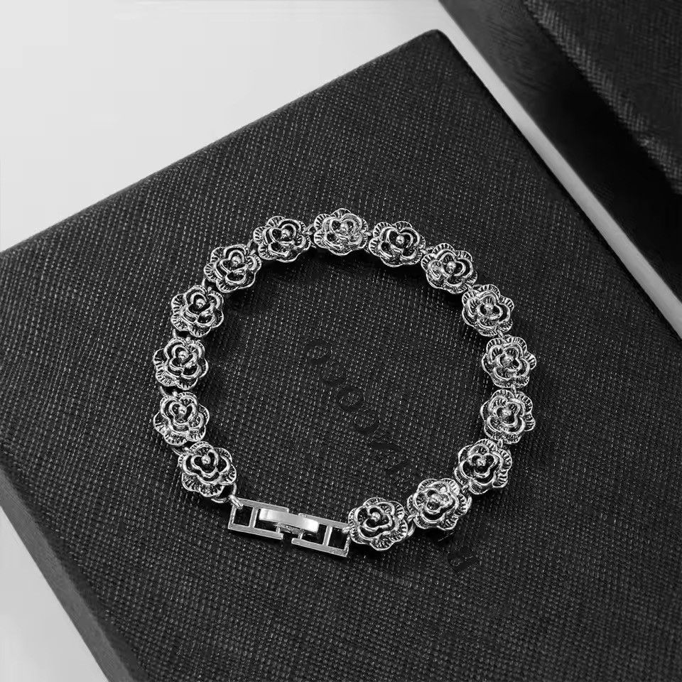 Japanese Brand Y2K Rose Bracelet Size ONE SIZE - 5 Thumbnail