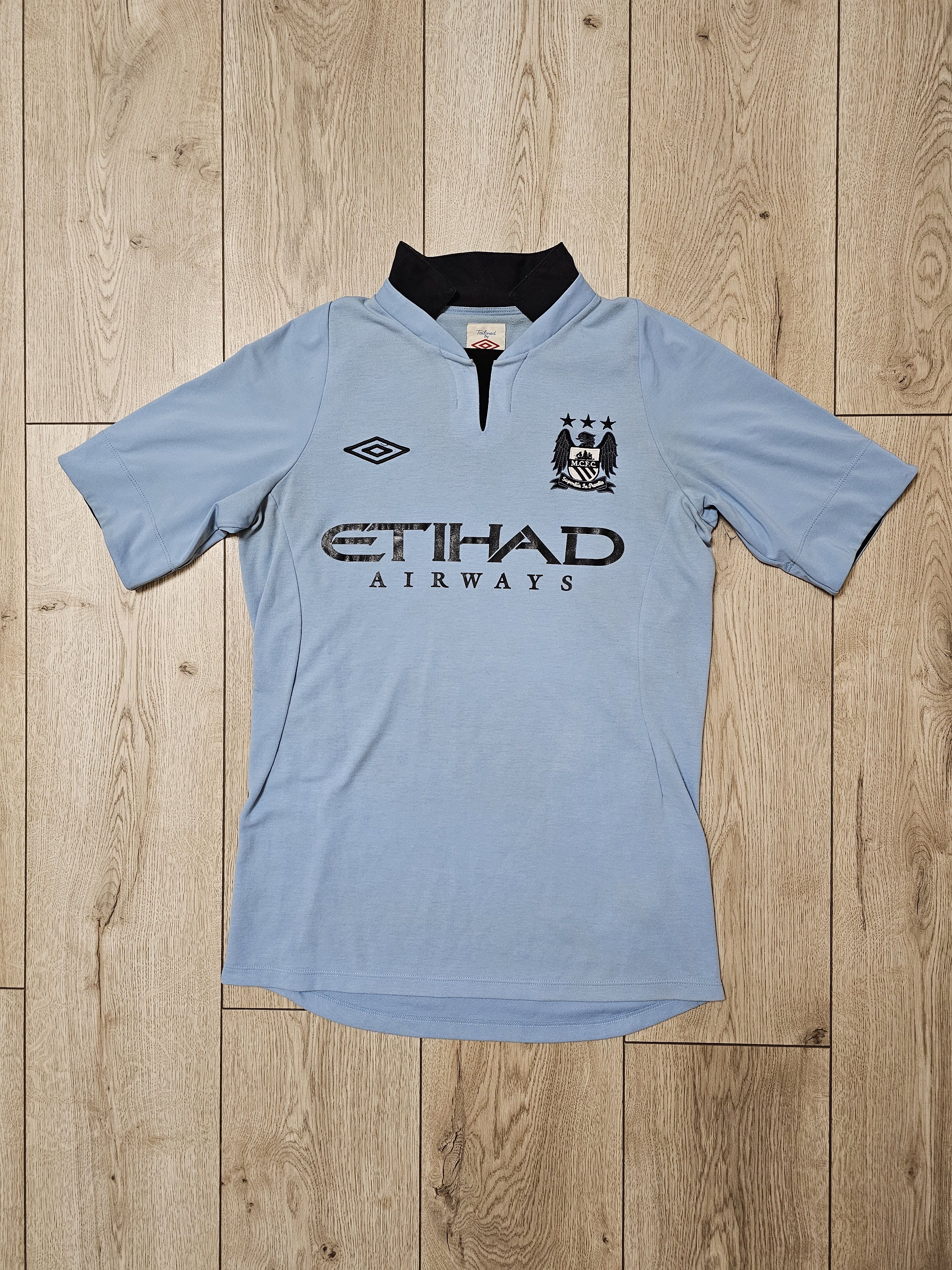 Umbro MANCHESTER CITY 2012 2013 HOME FOOTBALL SHIRT SOCCER JERSEY Size US S / EU 44-46 / 1 - 1 Thumbnail
