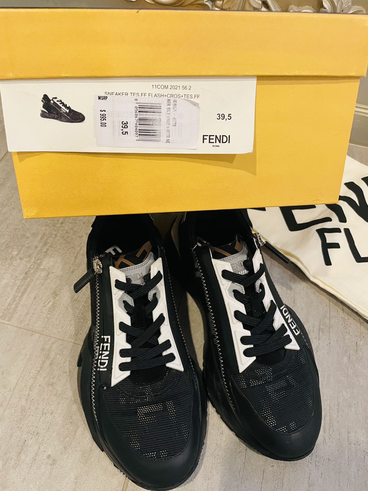 Fendi Fendi Flow Logo Low Top Sneaker Black Women Size US 9.5 / IT 39.5 - 11 Thumbnail