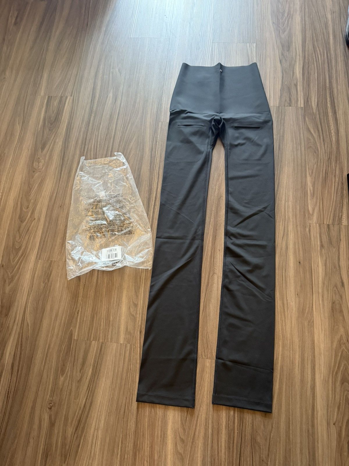 Balenciaga × Gap × Yeezy YEEZY GAP Engineered by Balenciaga 77 Flare Leggings -Smal Size 26" / US 2 / IT 38 - 1 Thumbnail