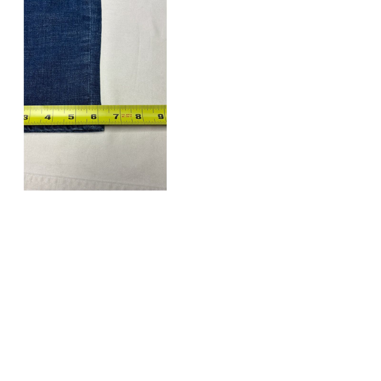 True Religion True Religion Geno Relaxed Slim Jeans Dark Wash Blue Stitching 29 Regular 26.5 Inseam Womens Jeans Size 29" - 10 Thumbnail