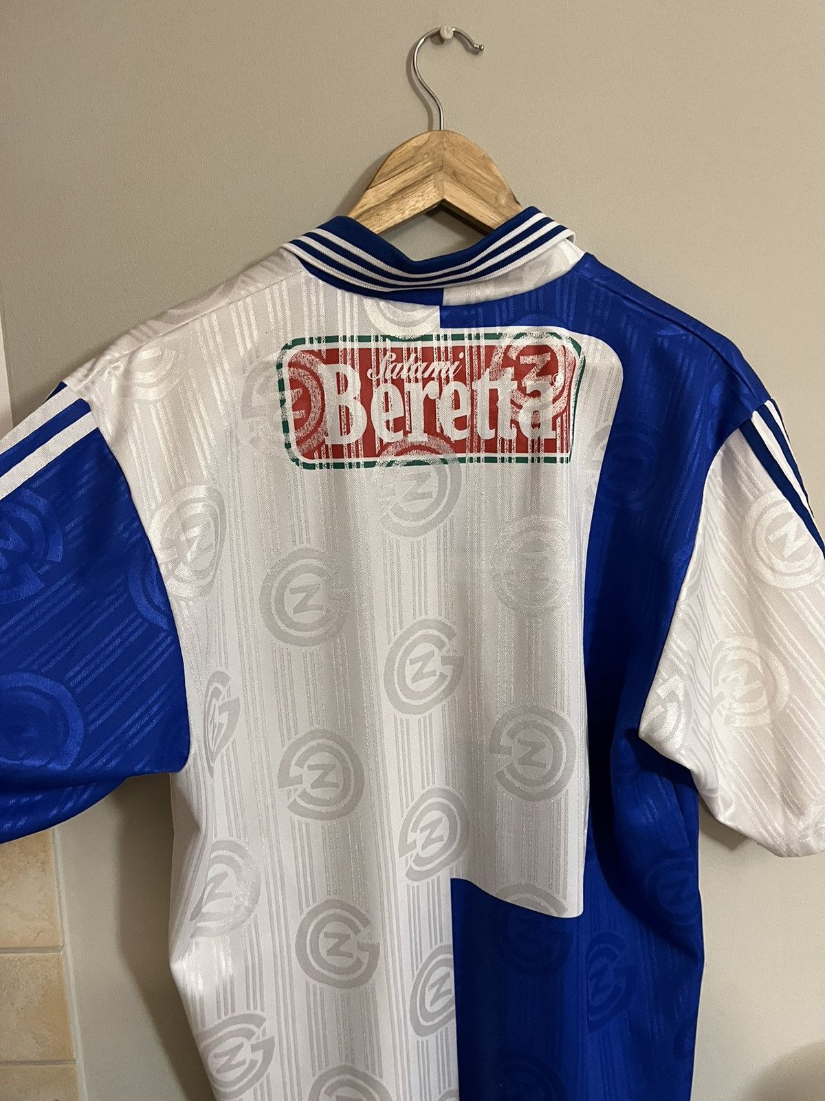 Adidas 1996/97 Adidas Grasshoppers Zurich Home archive kit football Size US L / EU 52-54 / 3 - 5 Thumbnail