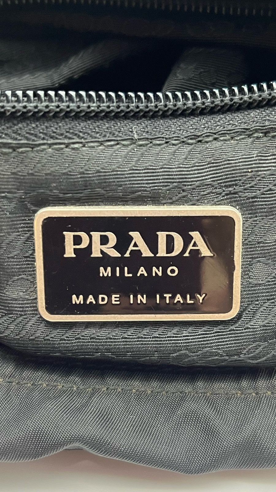 Prada Authentic PRADA Shoulder Bag Size ONE SIZE - 8 Thumbnail