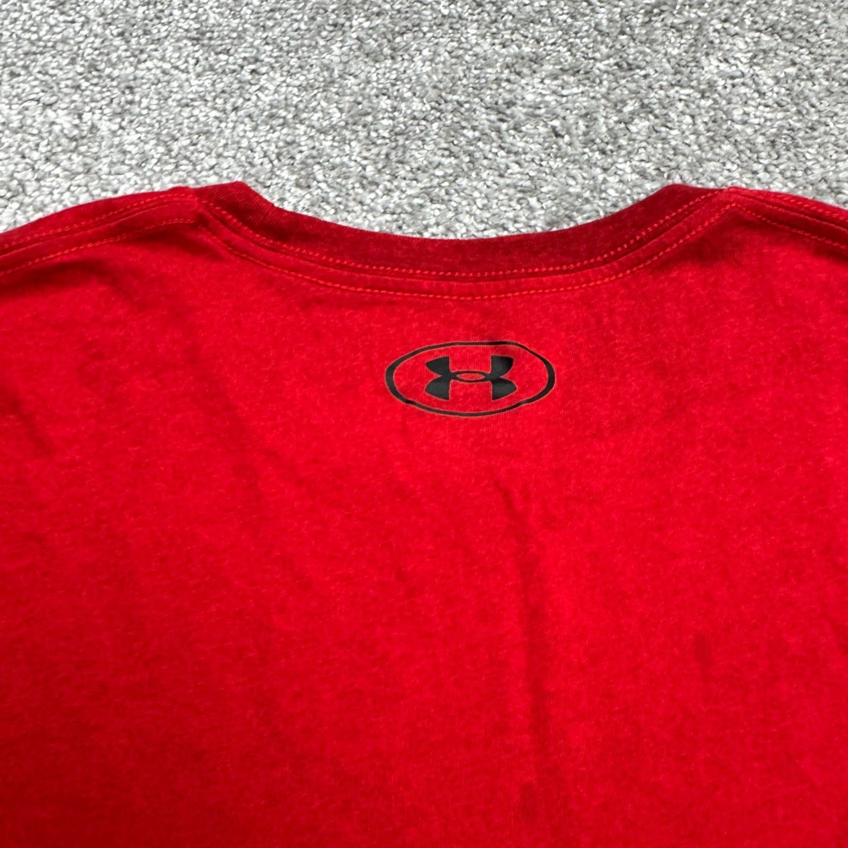 Under Armour Under Armour T-Shirt Mens Small Red Short Sleeve Crew Neck Active Tee - Loose Fit, Casual, Sports, Athleisure, Running, Gym & Training Size US S / EU 44-46 / 1 - 4 Thumbnail