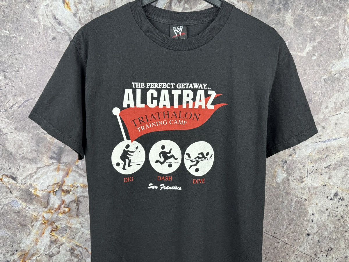 WWE WWE Alcatraz Triathalon Training Camp Graphic T-Shirt Black Size US L / EU 52-54 / 3 - 3 Thumbnail