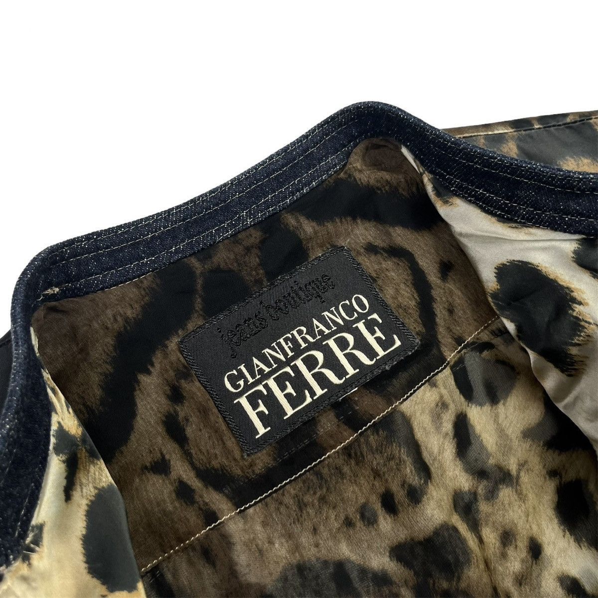 Gianfranco Ferre × Vintage Gianfranco Ferre Jeans Boutique Vintage Jacket Leopard Style Size S / US 4 / IT 40 - 7 Thumbnail