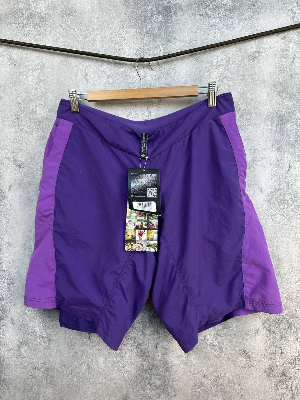 Other NWT Endura Bike Pulse Short Purple Cycling Shorts Nylon Size 32" / US 10 / IT 46 - 1 Thumbnail