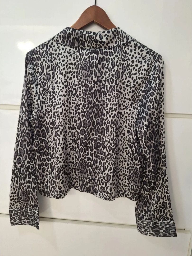 Stella McCartney Stella McCartney - Leopard Printed Silk Cropped Shirt (NWT) Size S / US 4 / IT 40 - 4 Thumbnail