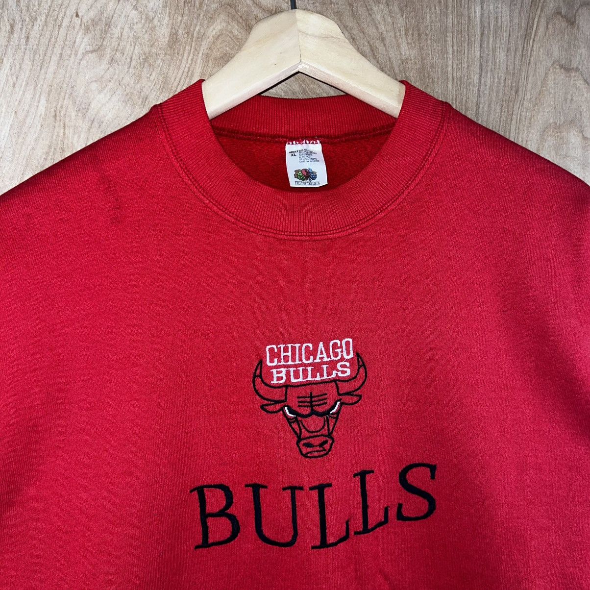 Fruit Of The Loom VINTAGE 90s MEN’S NBA CHICAGO BULLS LOGO SWEATSHIRT Size US XL / EU 56 / 4 - 2 Thumbnail
