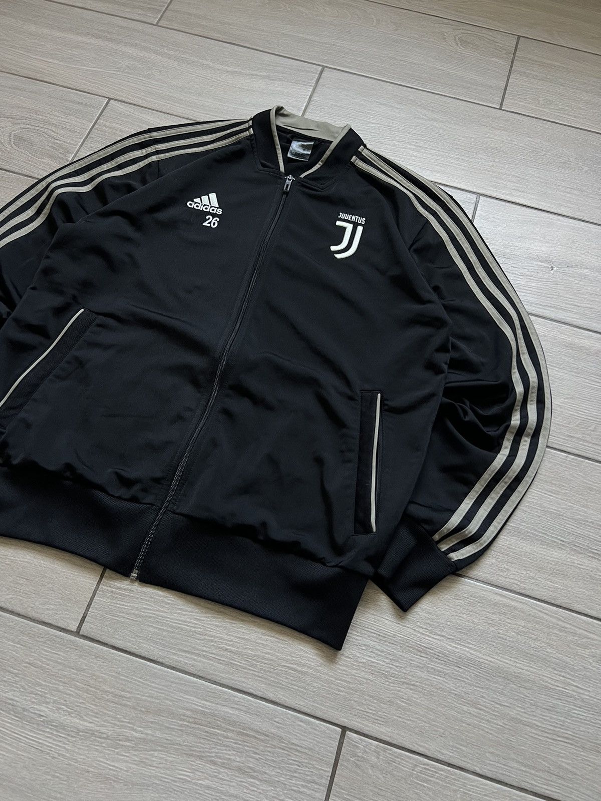 Adidas MEN'S ADIDAS FC JUVENTUS 2018/2019 TRACK TOP JACKET Size US L / EU 52-54 / 3 - 6 Thumbnail