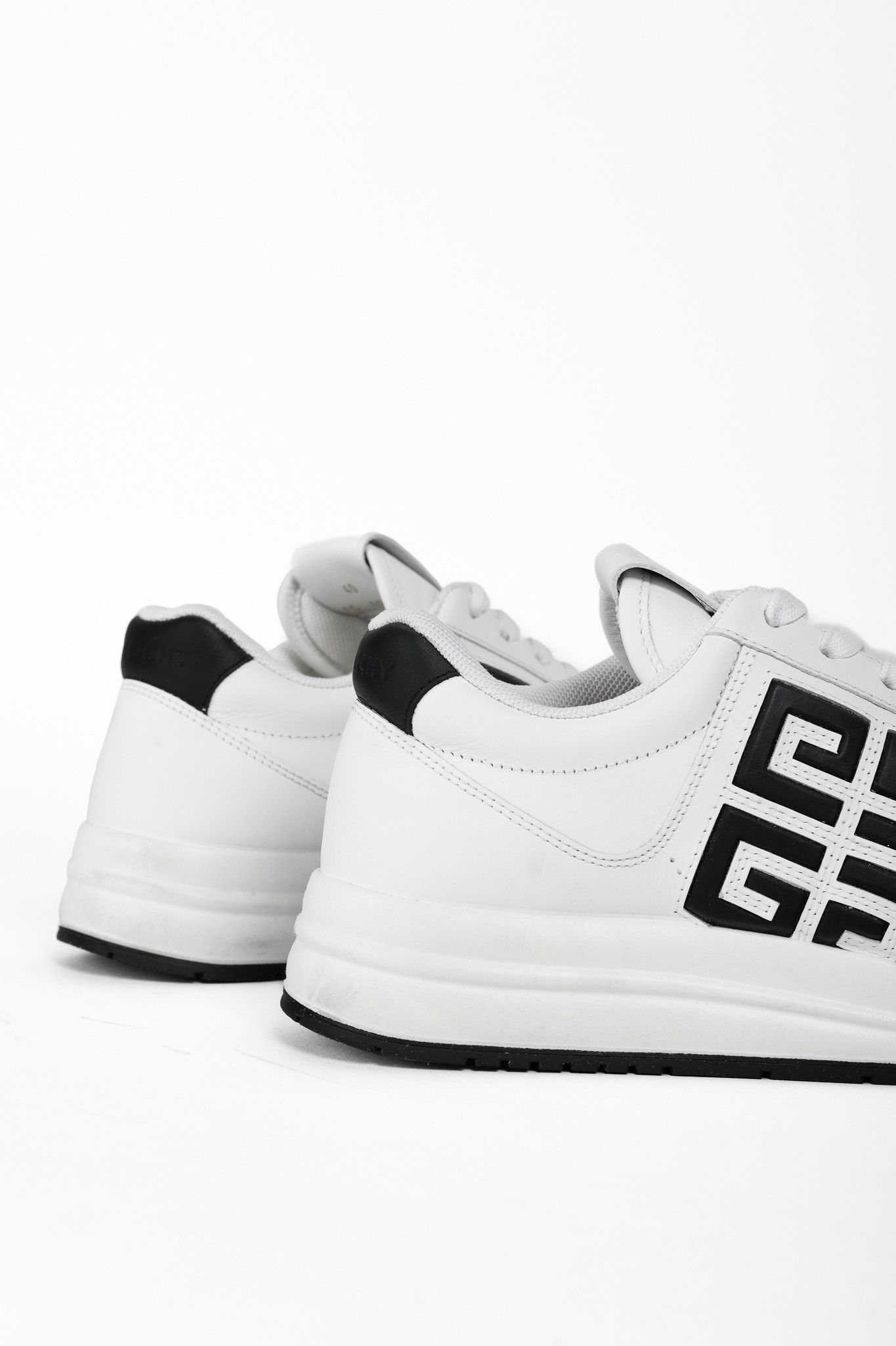 Givenchy Givenchy White & Black G4 Leather Sneakers Size US 6.5 / EU 39-40 - 9 Thumbnail