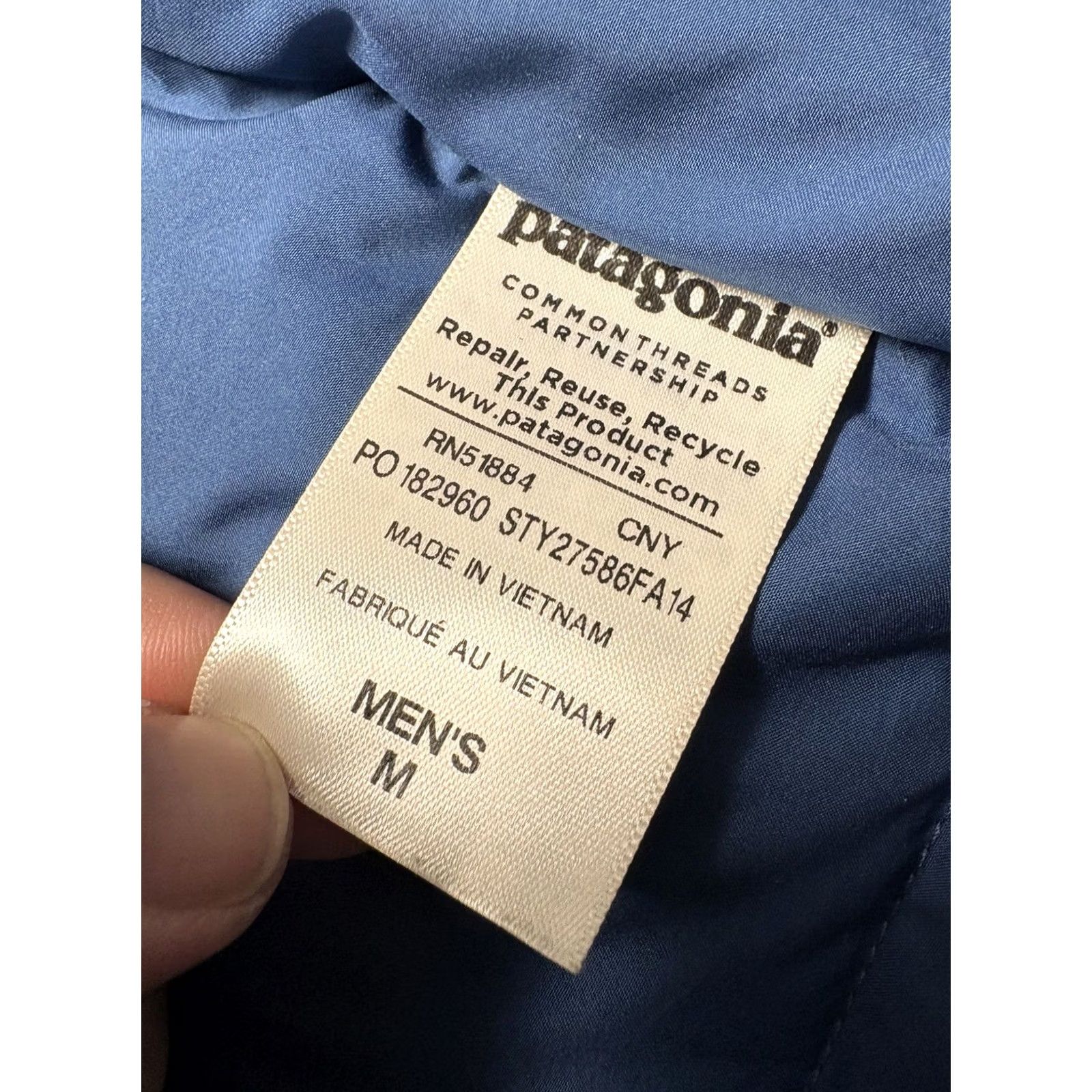 Patagonia Patagonia Bivy Puffer Vest Men Medium Blue Red Full Zip Duck Down Snap Button – Vintage Size US M / EU 48-50 / 2 - 7 Thumbnail