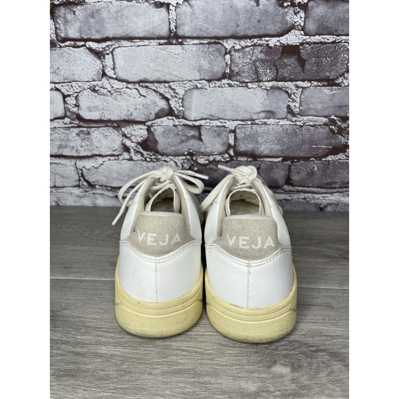 Veja L27 Veja V-12 White Leather Beige Low Top Lace Up Sneakers W Size US 9 / IT 39 - 4 Thumbnail