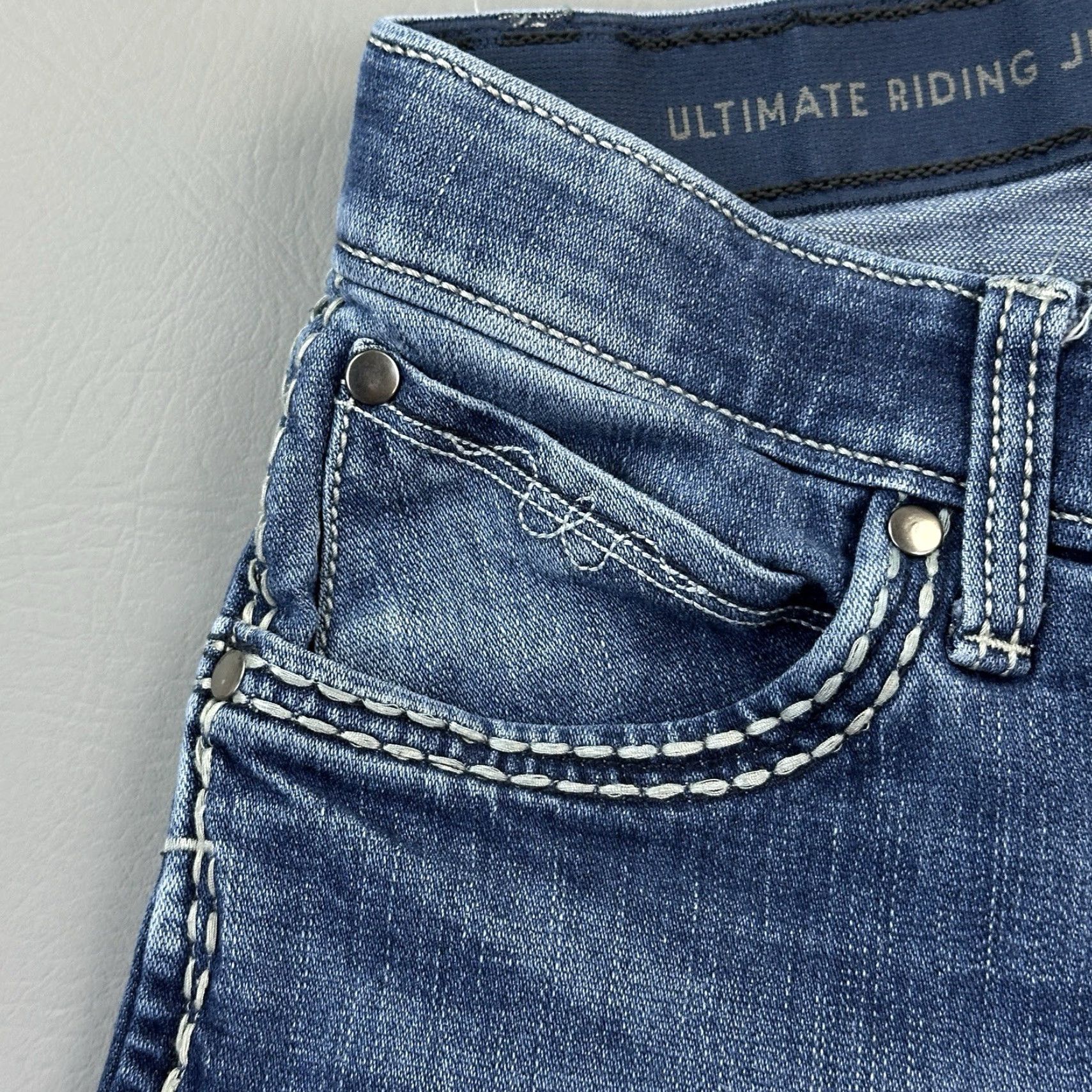Wrangler Wrangler Jeans Women’s 13x34 34x33 Dark Wash Shilow Bootcut Cowgirl Stretch Jeans Women’s Casual Cowboy USA 5-Pocket Design Mens? Size 34" / US 12 / IT 48 - 7 Thumbnail