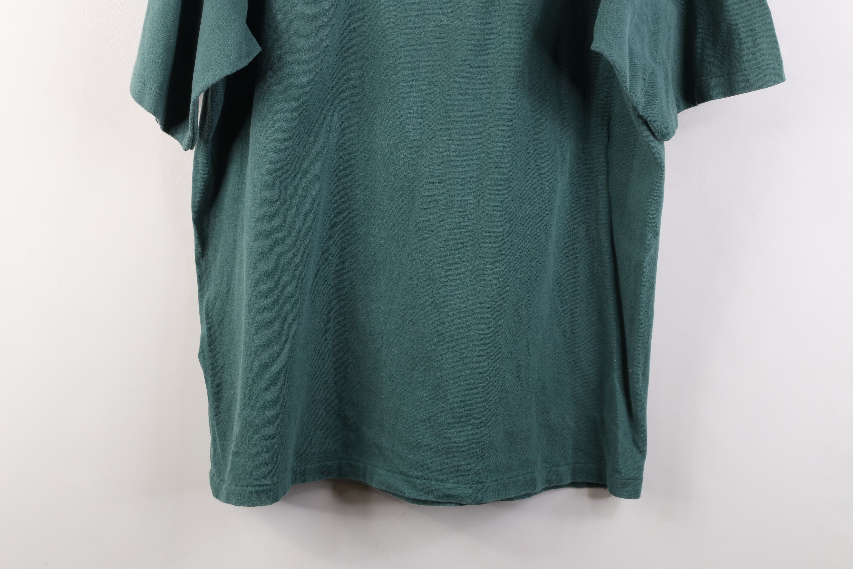 Vintage Vintage 90s Streetwear Yosemite Eagle T-Shirt Green USA Size US L / EU 52-54 / 3 - 13 Thumbnail