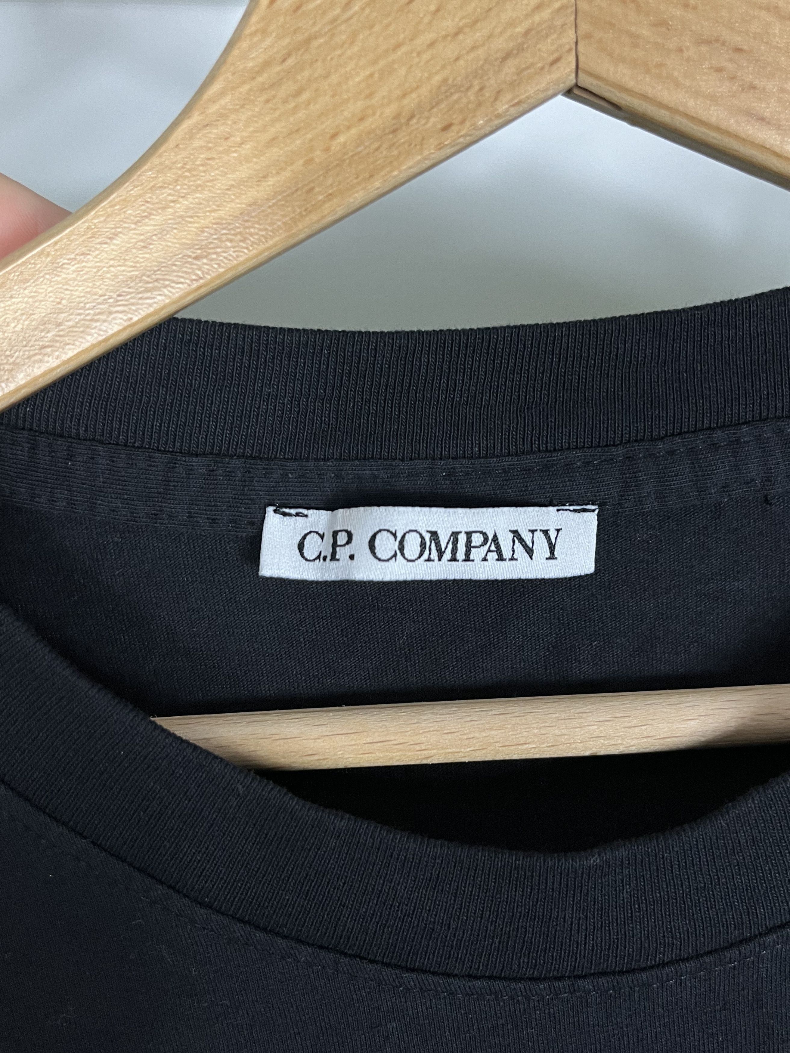 C.P. Company × Vintage Vintage C.P. Company big logo rare tee 90’s Size US M / EU 48-50 / 2 - 2 Thumbnail