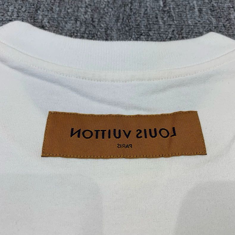 Louis Vuitton LOUIS VUITTON White Rainbow Letter Short Sleeve Size US XS / EU 42 / 0 - 7 Thumbnail