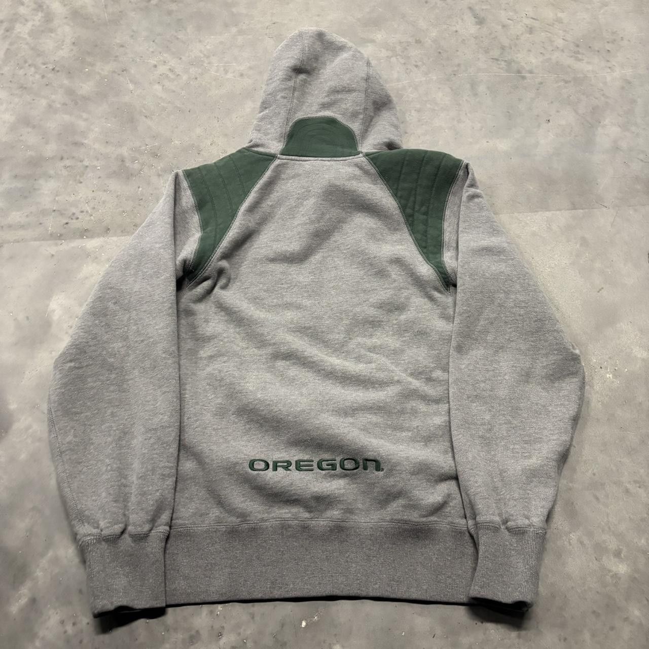 Nike × Vintage Crazy Vintage Y2K/2000s Grey University Of Oregon Nike Center Swoosh College Hoodie! Size US S / EU 44-46 / 1 - 7 Thumbnail