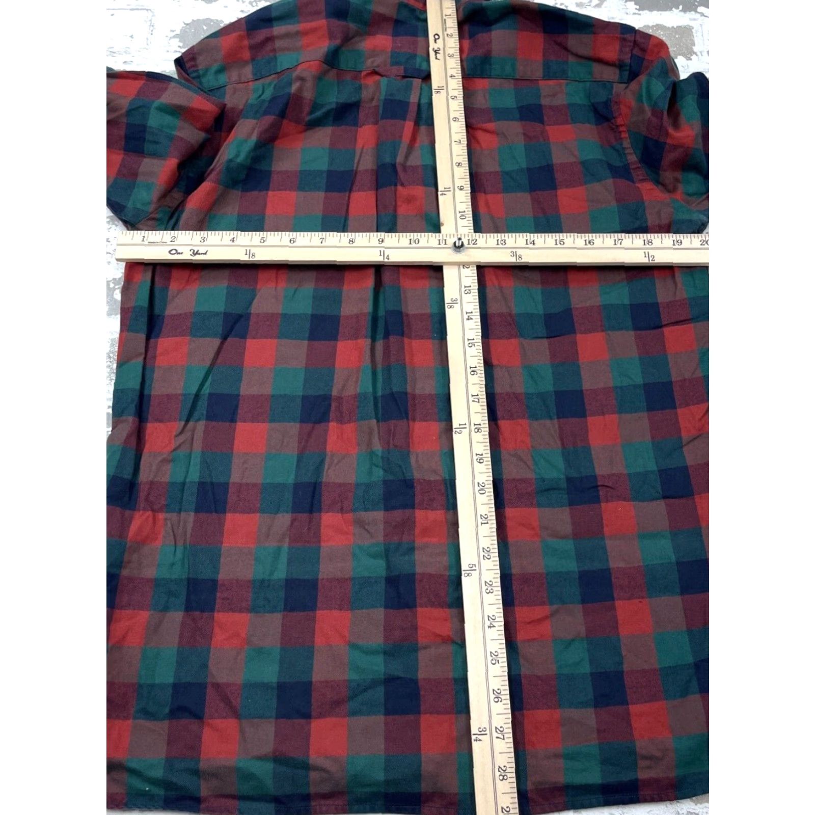 Brooks Brothers Brooks Brothers Red Fleece Shirt Men Medium Red Green Flannel Button Up Check Shirt Size US M / EU 48-50 / 2 - 7 Thumbnail