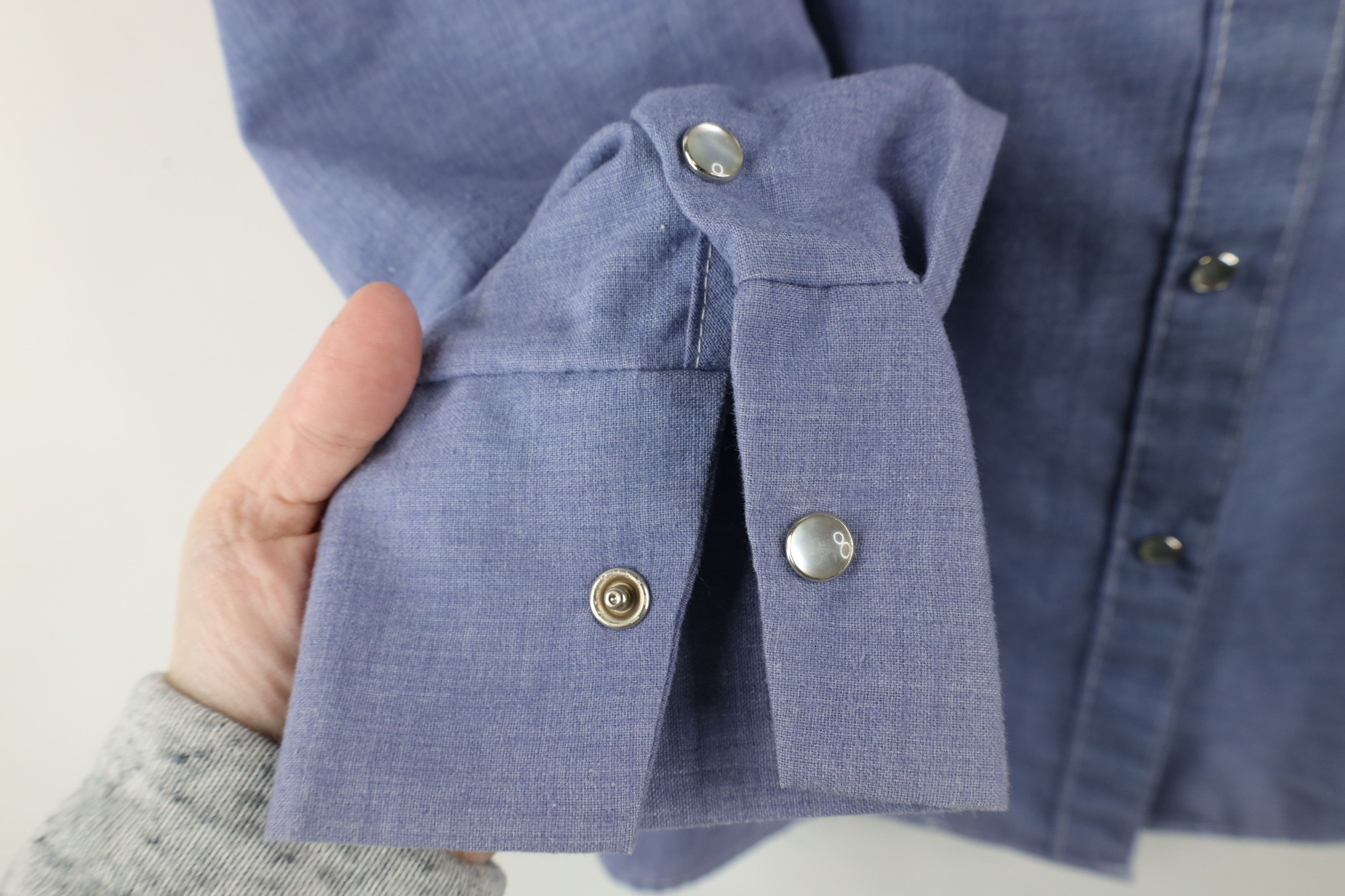 Vintage Vintage 60s Streetwear Cowgirl Chambray Snap Button Shirt Size XXL / US 16-18 / IT 52-54 - 4 Thumbnail