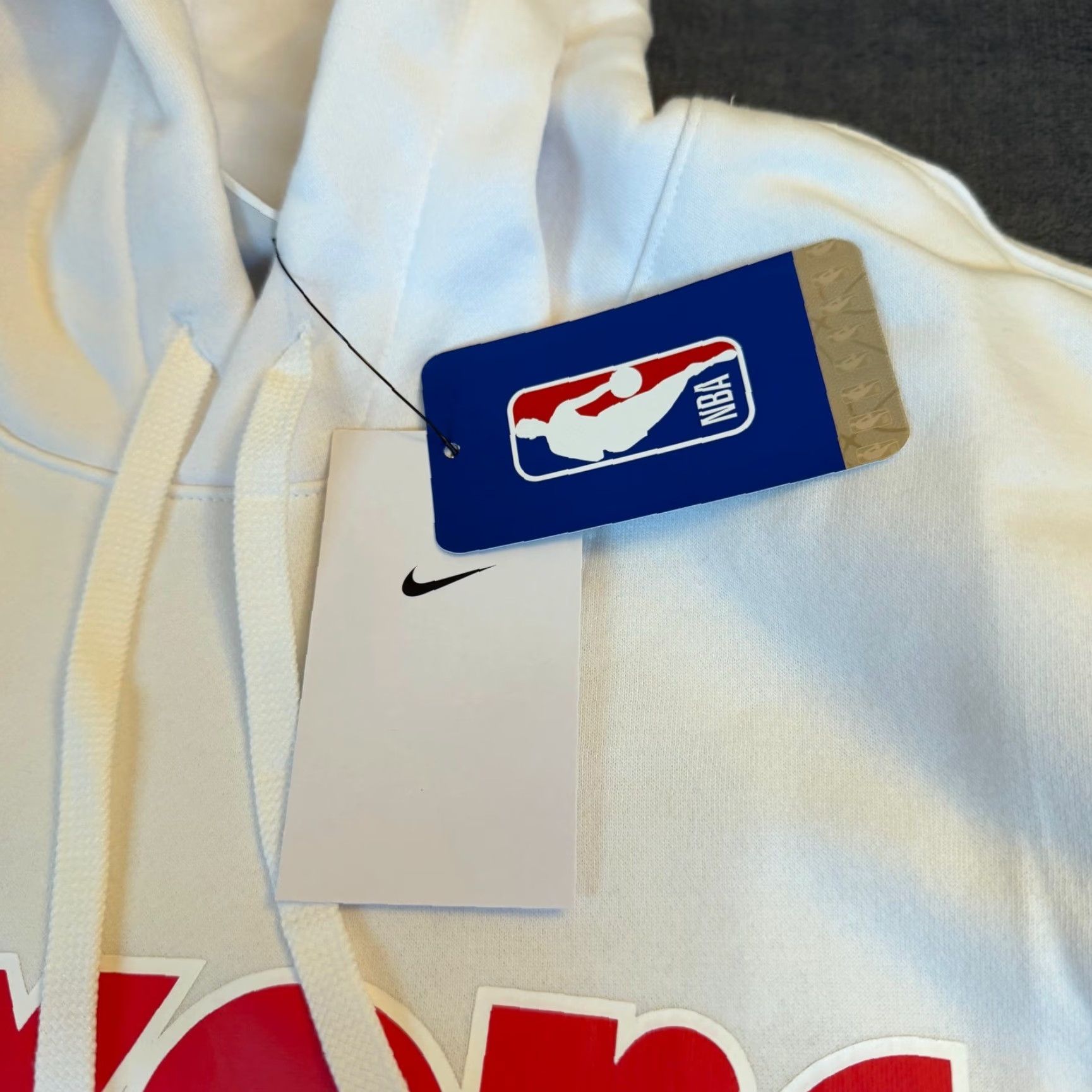 Nike Nike Philadelphia 76ers City Edition Hoodie Mens L White FZ0560-101 NWT Size US L / EU 52-54 / 3 - 6 Thumbnail
