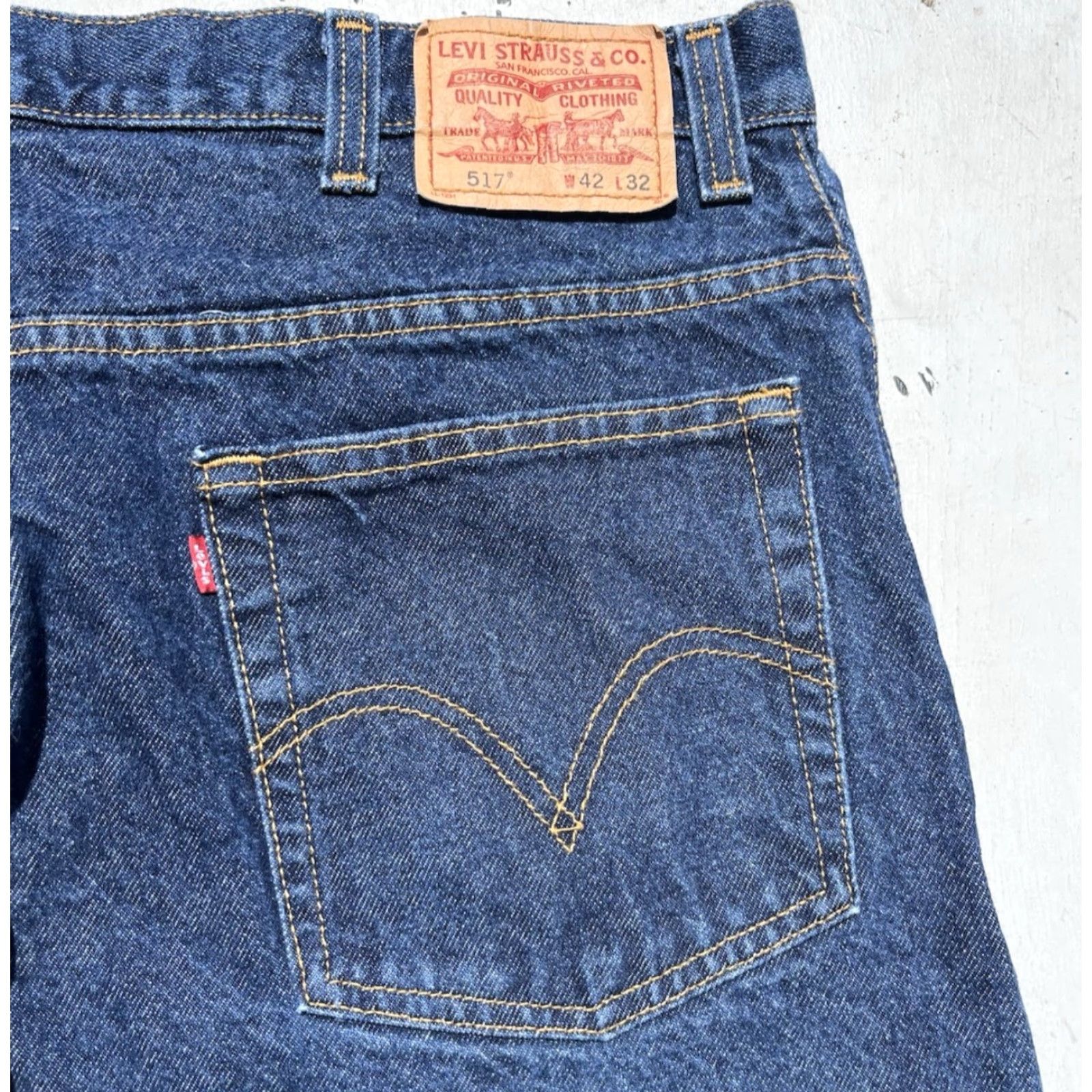 Levi's Levi's Jeans 517 Blue Denim Solid 42x32 Relaxed Bootcut Wide Y2K Oversized Men's Regular 90s Cowboy Classic Boot cut Jeans Mens Size US 42 / EU 58 - 2 Thumbnail