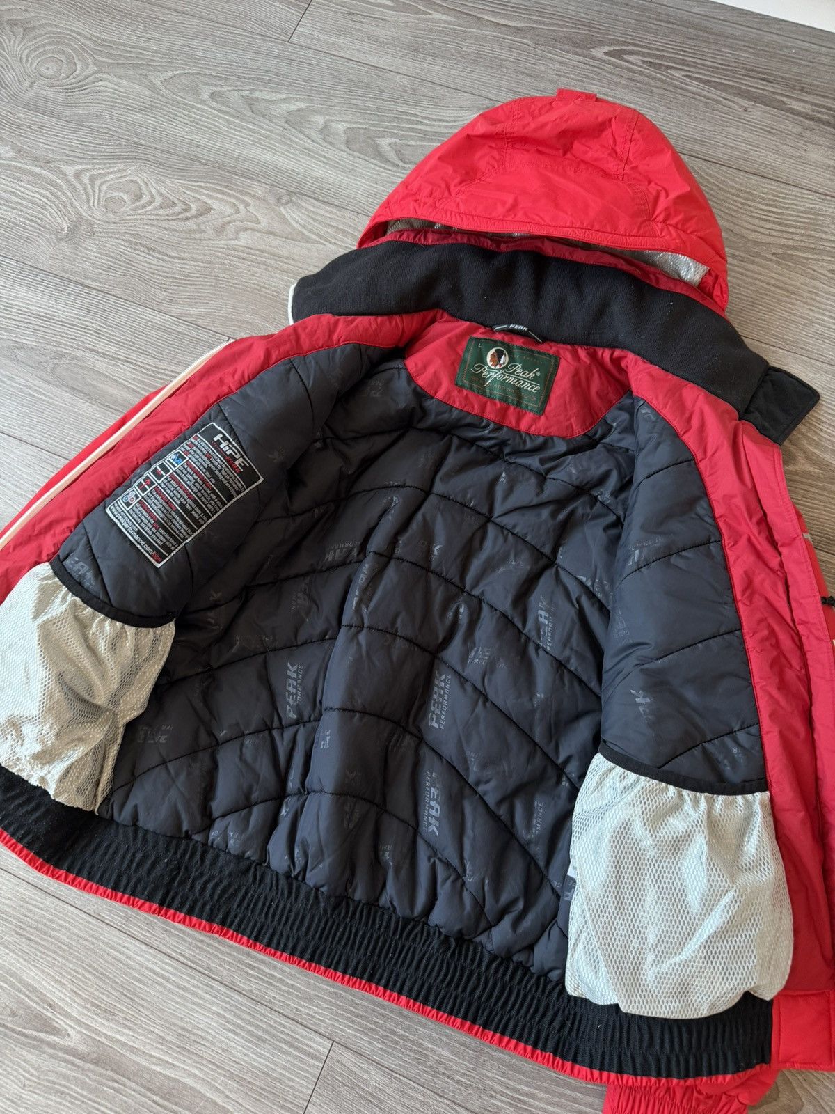 Peak Performance ‼️Peak Performance Hipe Waterproof Thermolite Active Jacket‼️ Size US L / EU 52-54 / 3 - 5 Thumbnail