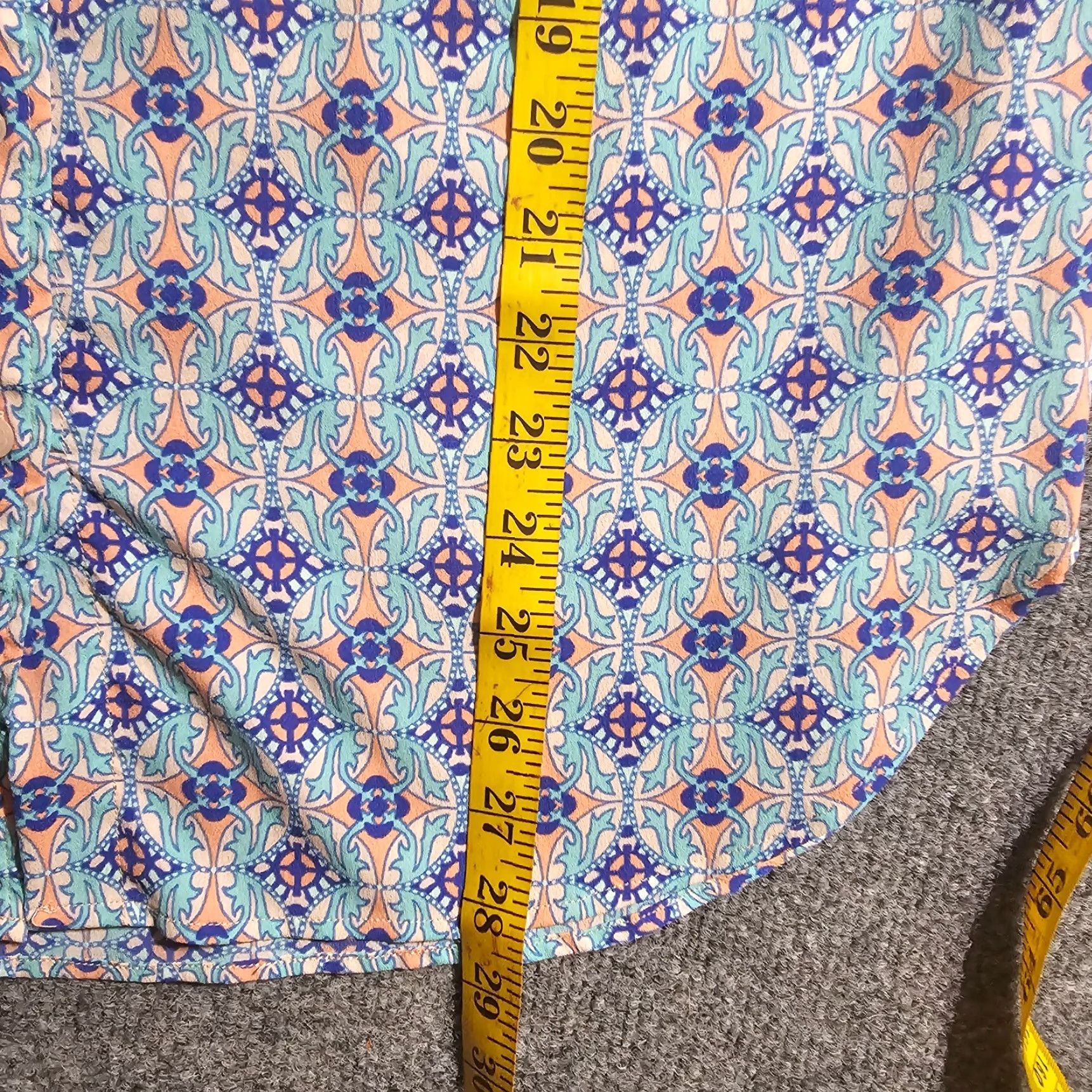 Talbots Talbots Top Shirt Womens Large Blue Geometric Long Sleeve Button Casual Career Size L / US 10 / IT 46 - 6 Thumbnail