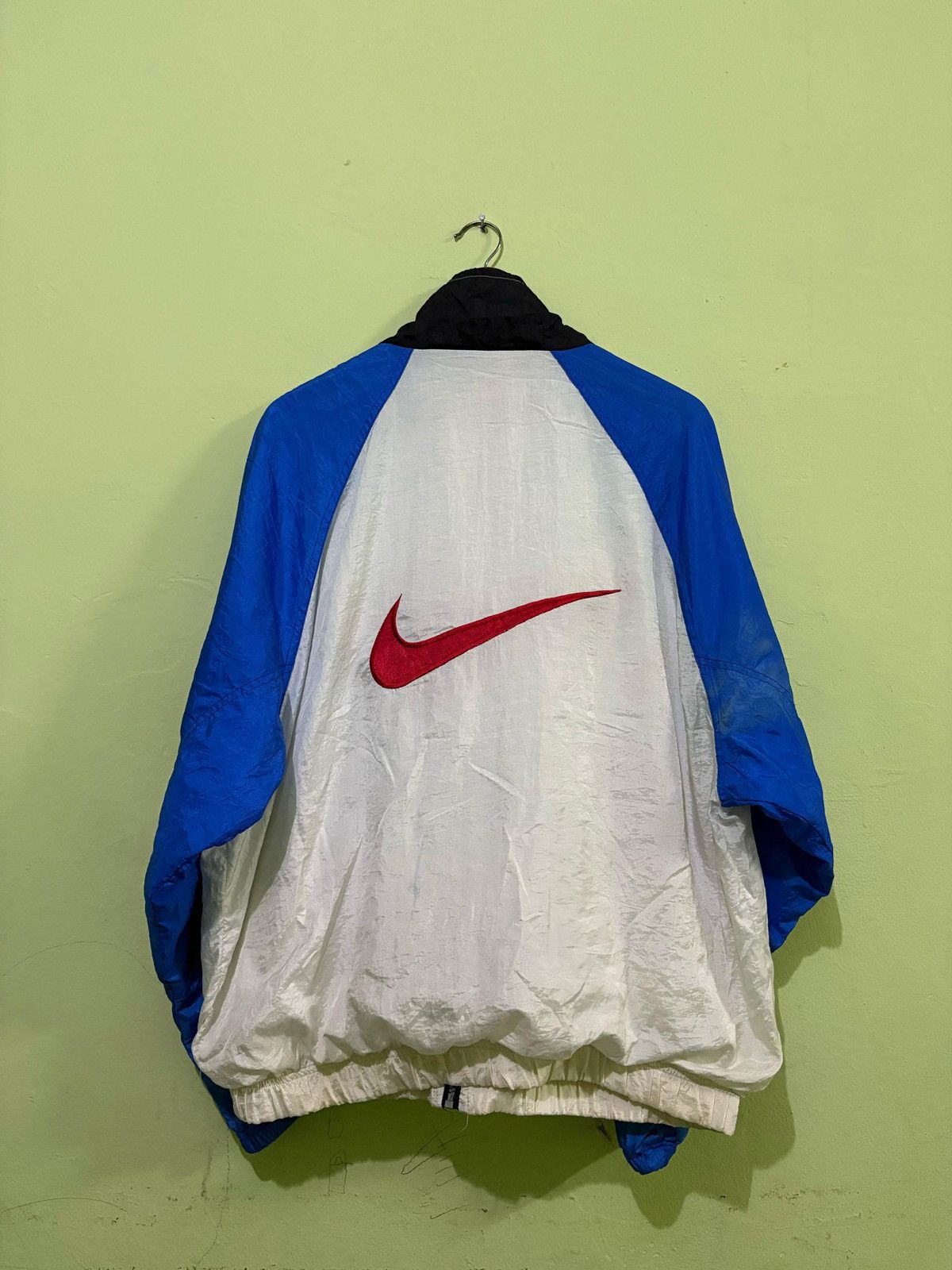 Nike Vintage 90’s Nike Windbreaker Big Logo Swoosh Retro Design Size US L / EU 52-54 / 3 - 6 Thumbnail