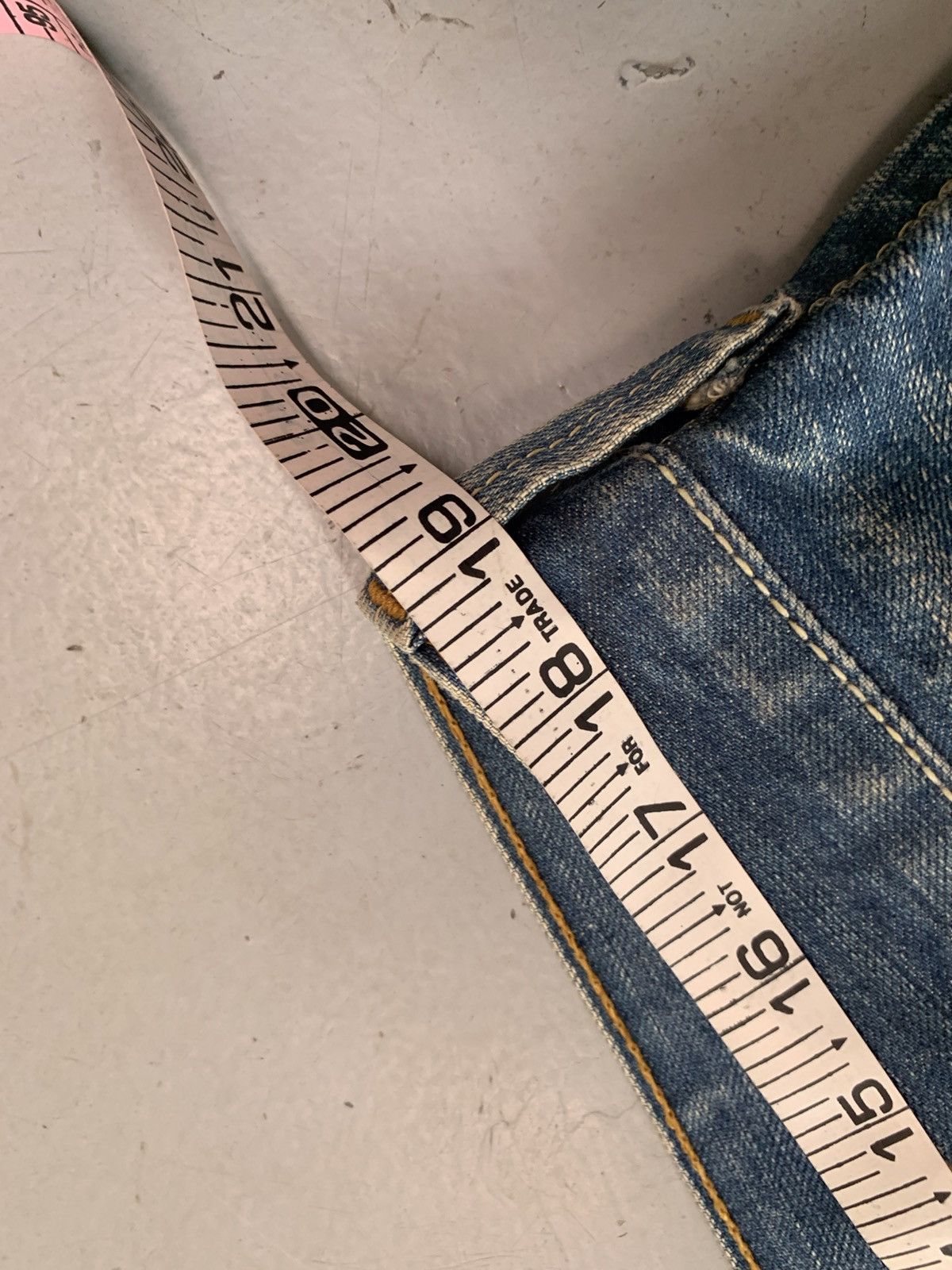 Levi's Vintage Levi’s buckle belt jeans denim Size US 38 / EU 54 - 8 Thumbnail