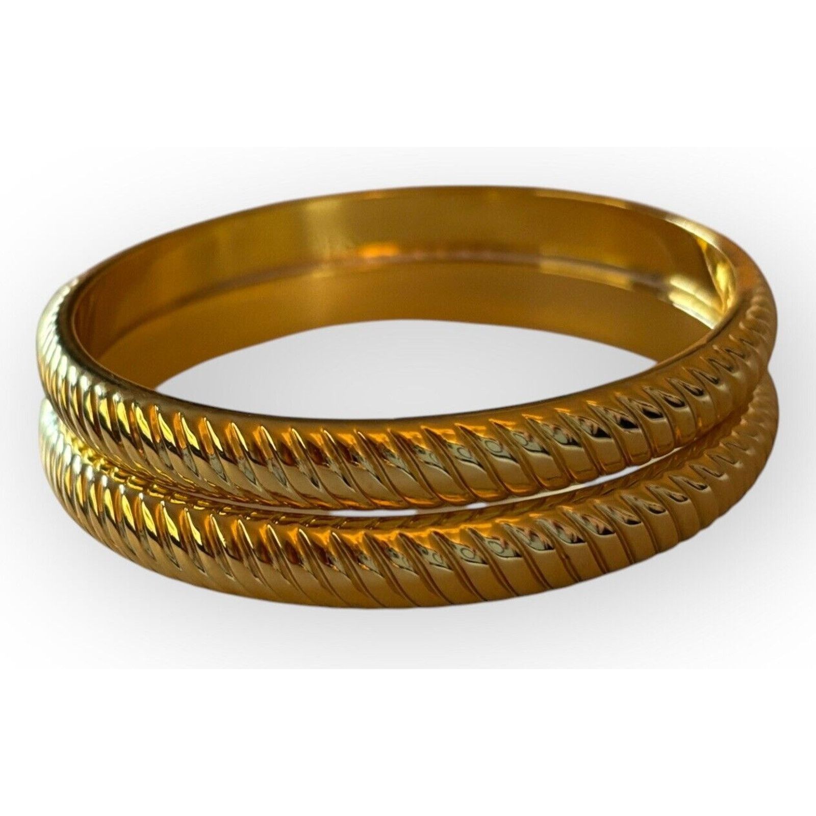 Lilly Pulitzer 2 Lilly Pulitzer 2015 Gold Diagonal Ribbed Bangle Bracelet Size ONE SIZE - 1 Thumbnail