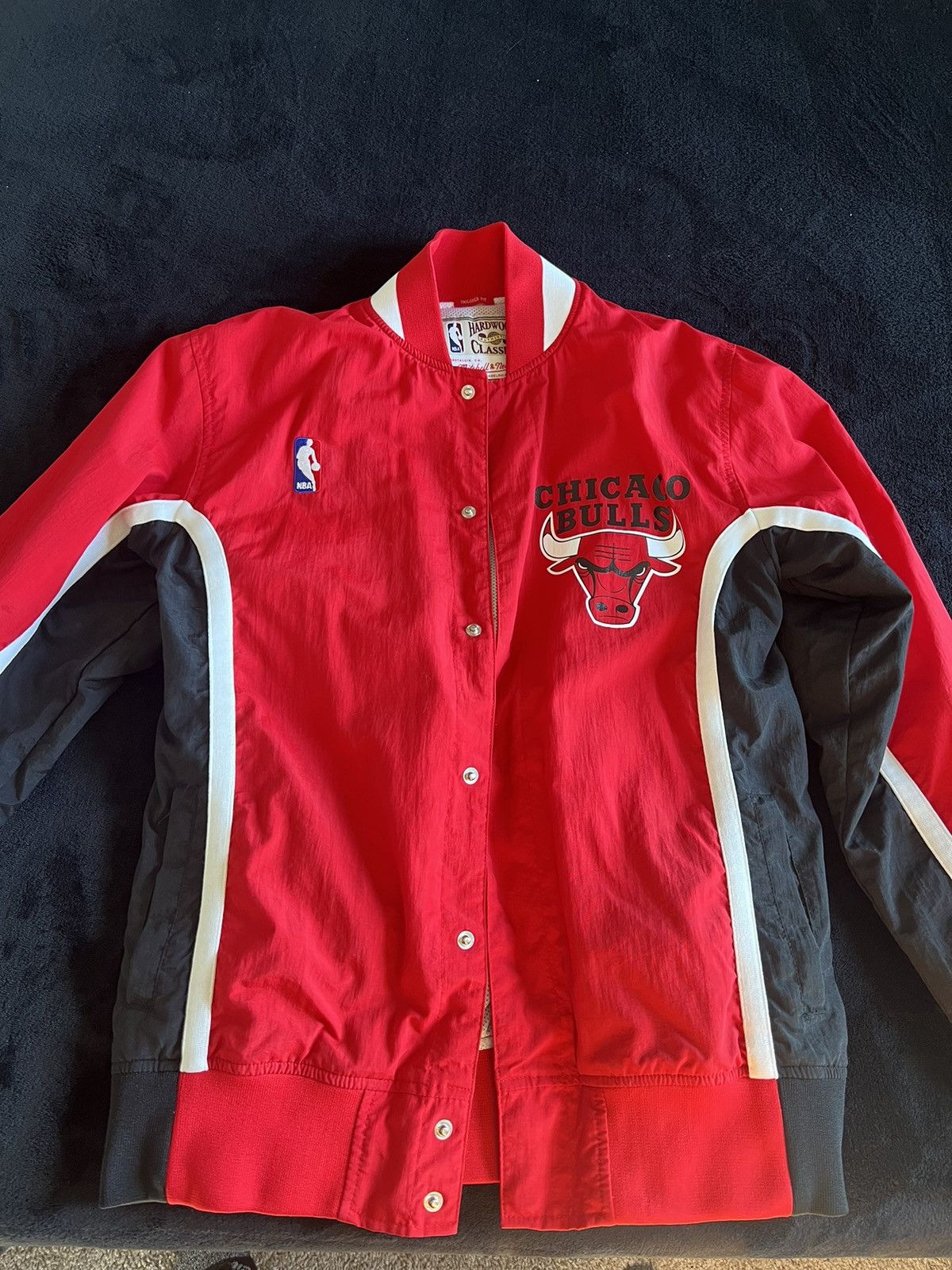 Mitchell & Ness chicago bulls authentic warm up jacket Size US S / EU 44-46 / 1 - 1 Thumbnail