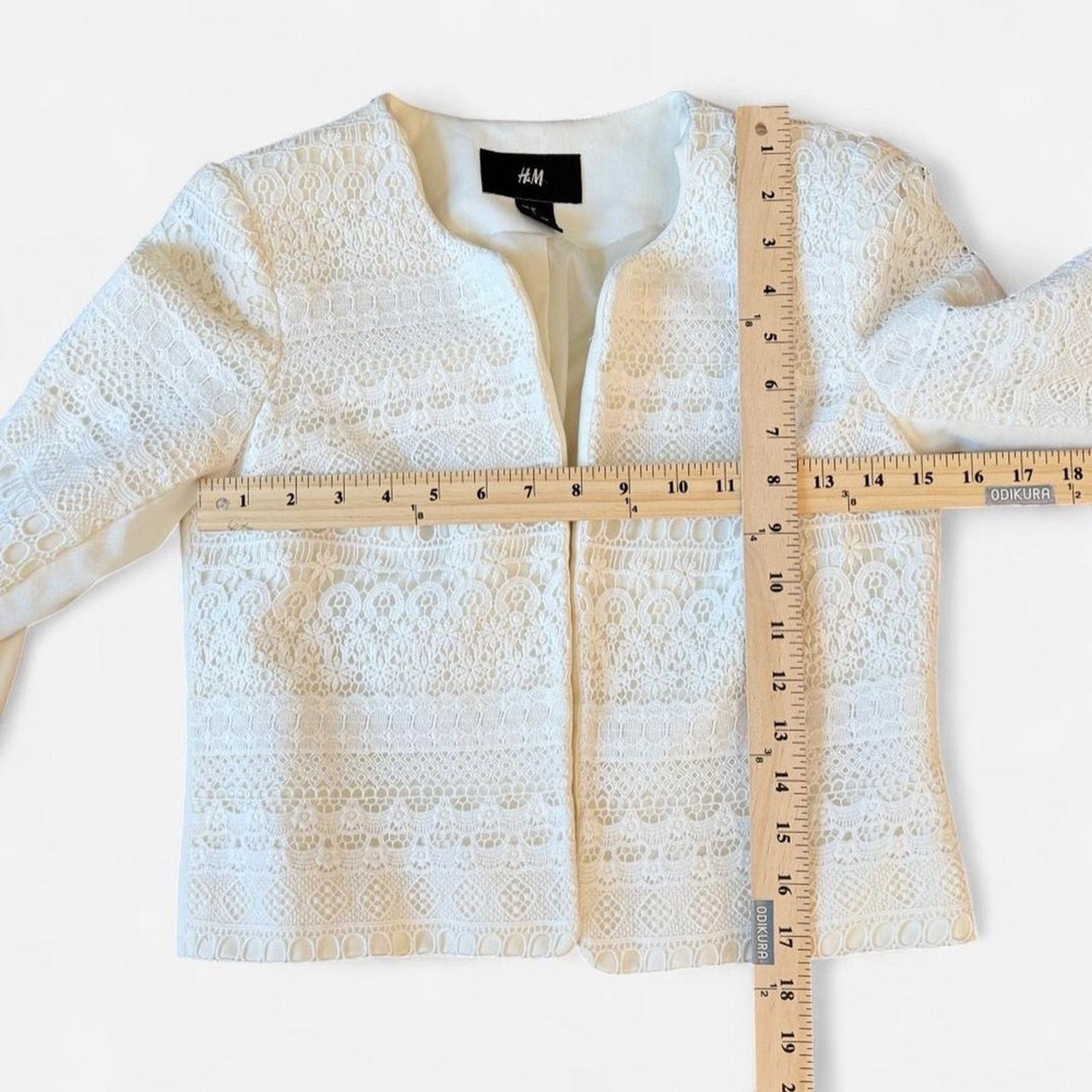 H&M H&M Blazer Lace Crochet cropped white blazer small size 4 Size S / US 4 / IT 40 - 6 Thumbnail