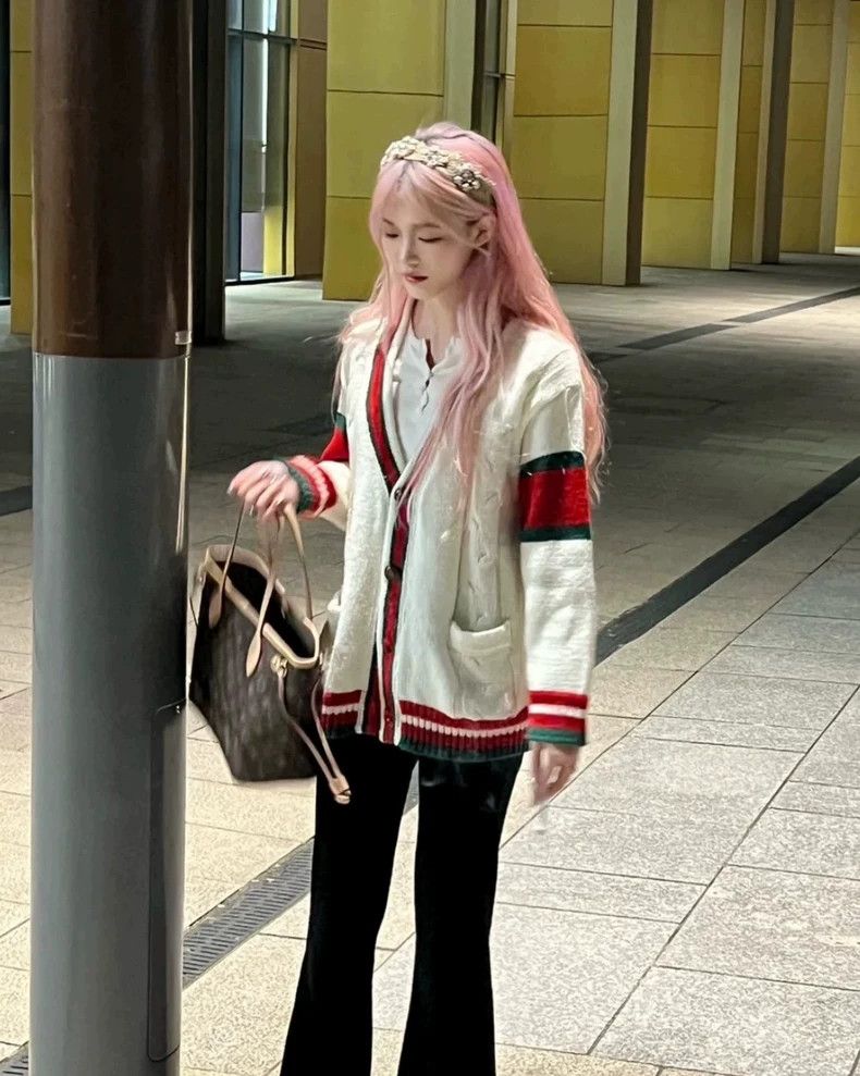 Gucci GucciV-neck red and green striped wool sweater loose jacket Size M / US 6-8 / IT 42-44 - 2 Thumbnail