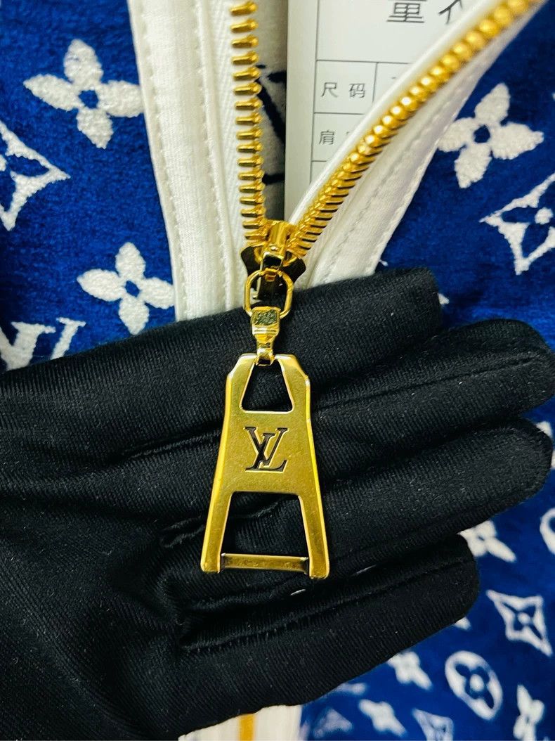 Louis Vuitton Louis Vuitton Blue and white double-sided presbyopic jacket Size XS / US 0-2 / IT 36-38 - 4 Thumbnail