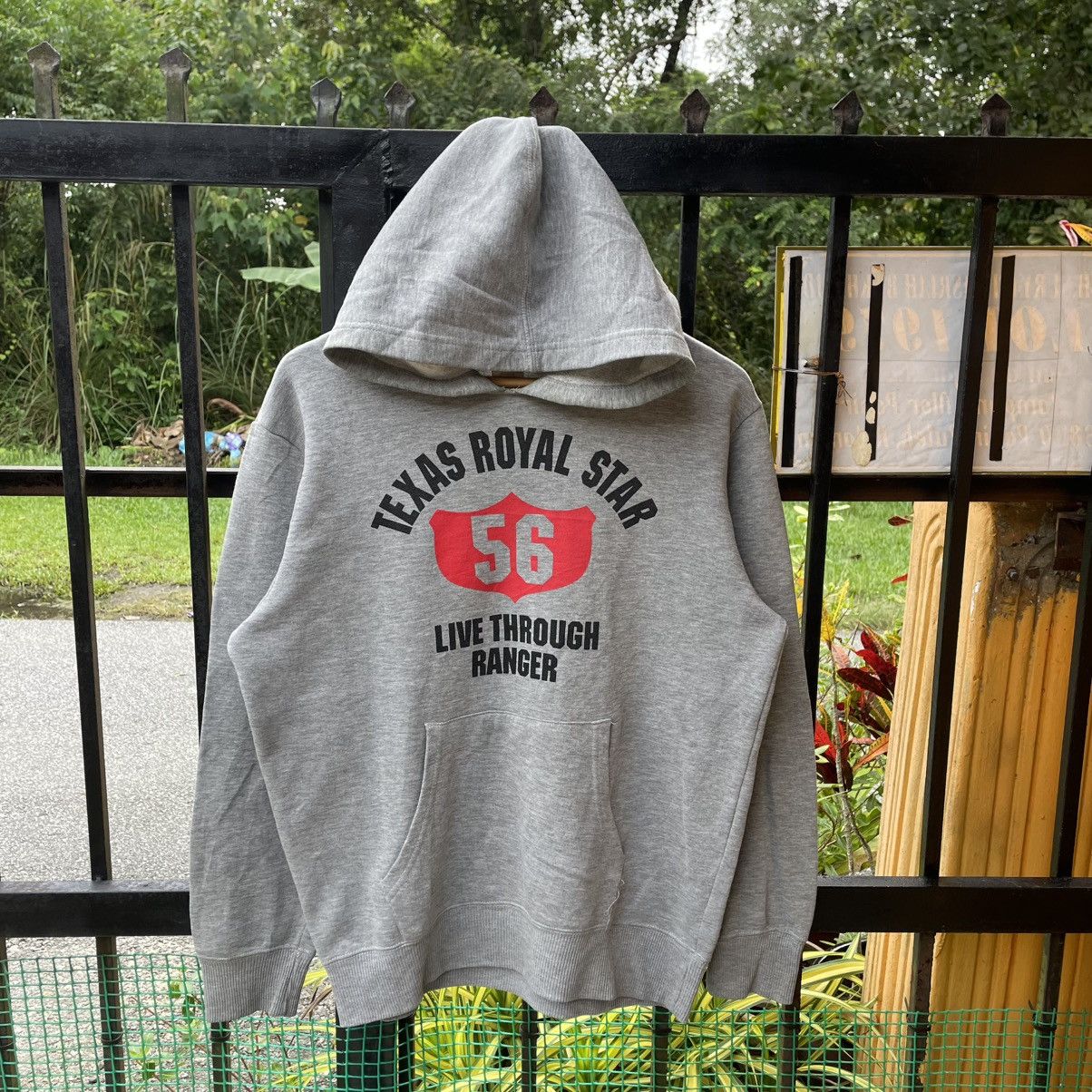 Vintage 🔥Vintage Texas Royal State Big Logo Pullover Hoodie Size US M / EU 48-50 / 2 - 1 Thumbnail